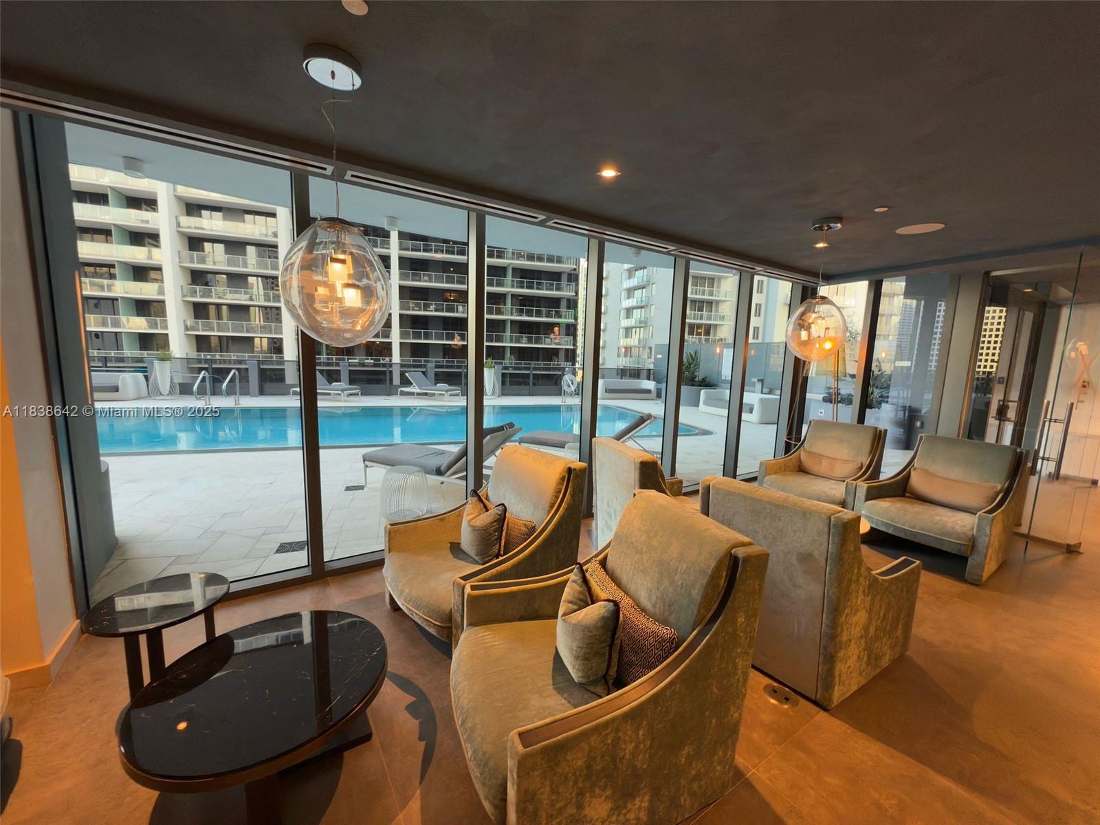 1000 Brickell Plz #4314, Miami FL 33131