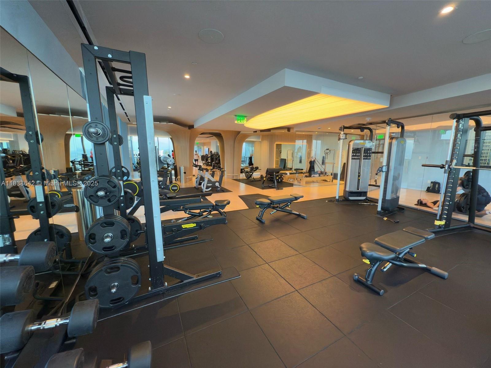 1000 Brickell Plz #4314, Miami FL 33131