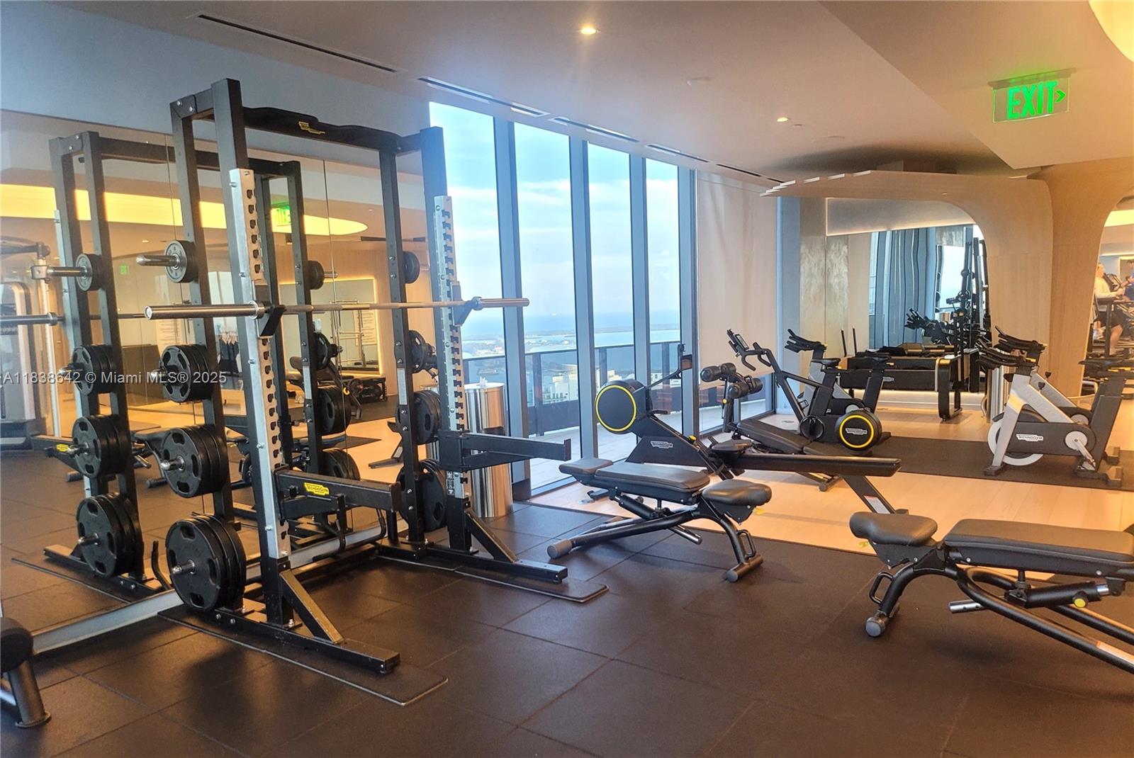 1000 Brickell Plz #4314, Miami FL 33131