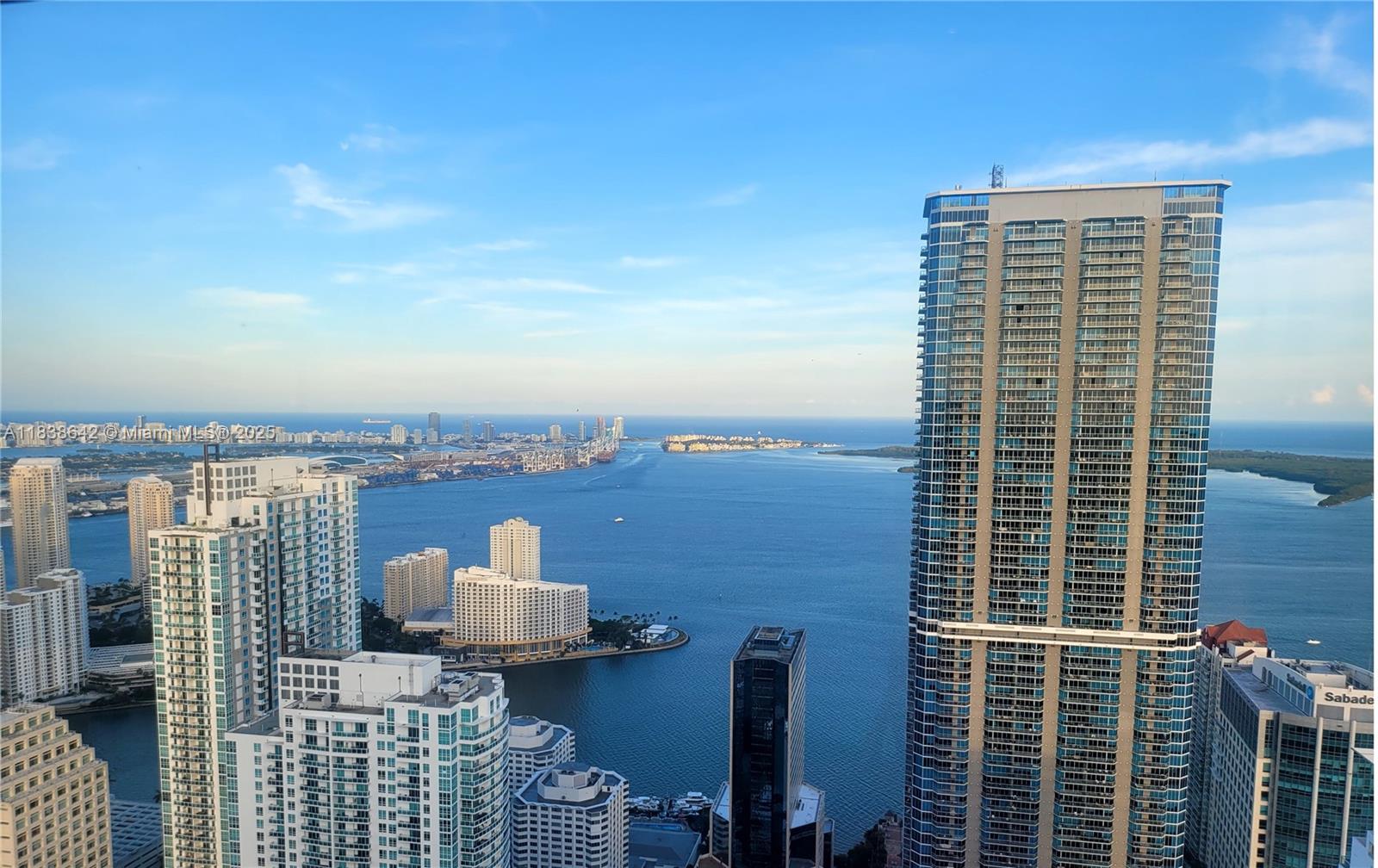 1000 Brickell Plz #4314, Miami FL 33131