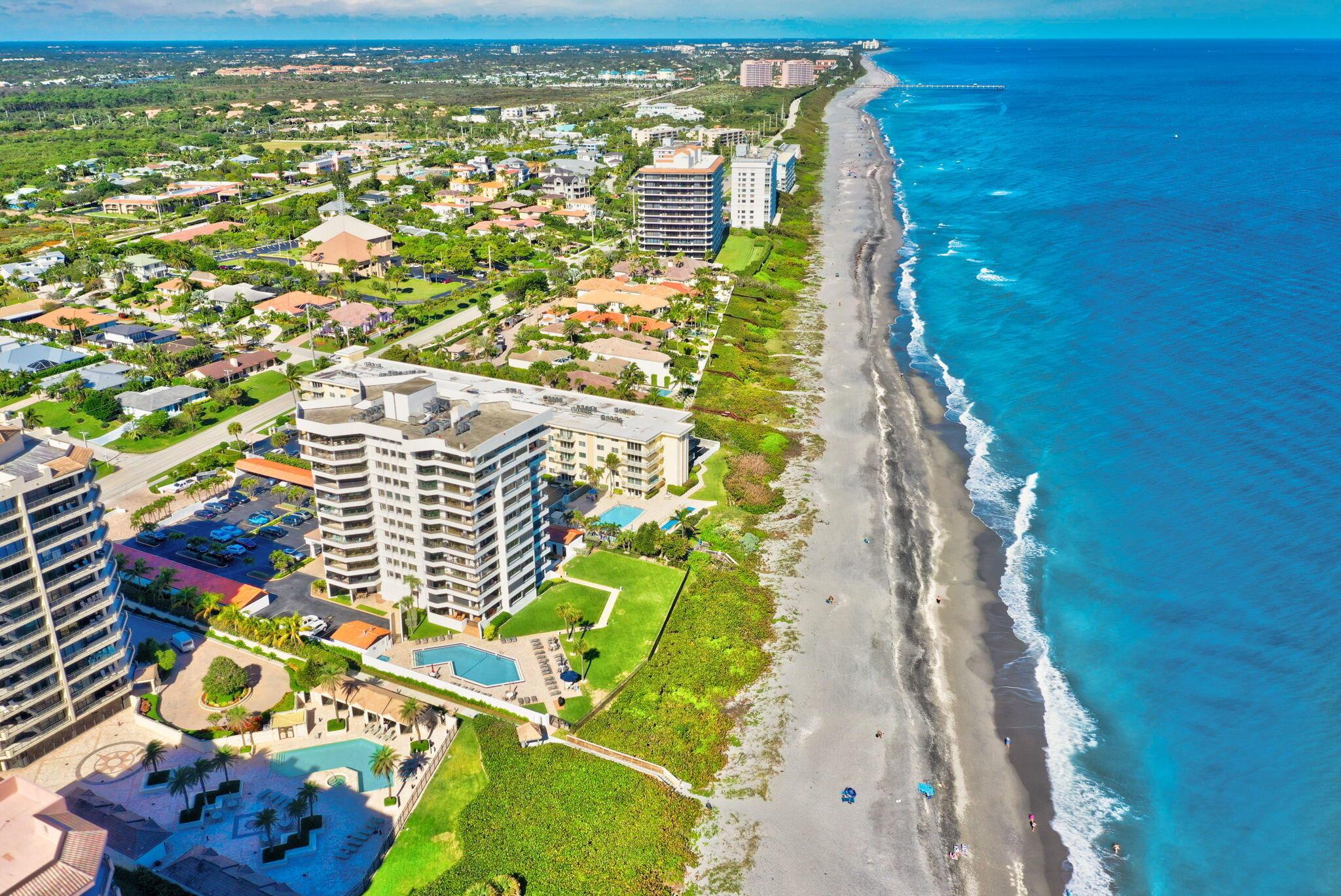 Image to showcase the property located at 600 Ocean Drive 10c