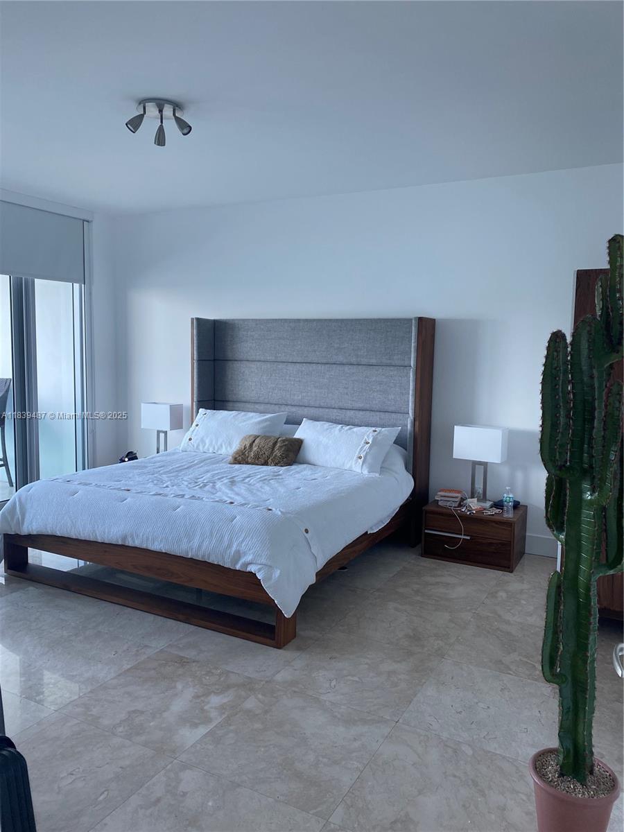 1331 Brickell Bay Dr #905, Miami FL 33131
