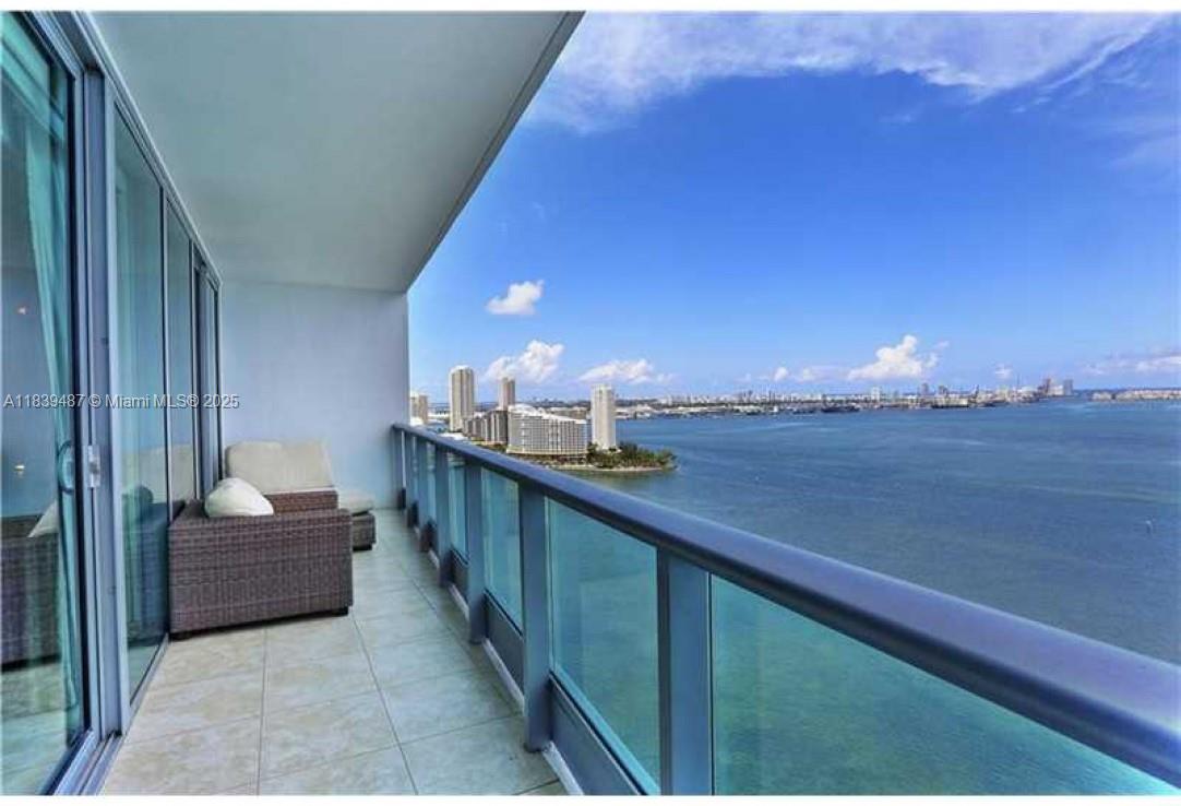 1331 Brickell Bay Dr #905, Miami FL 33131