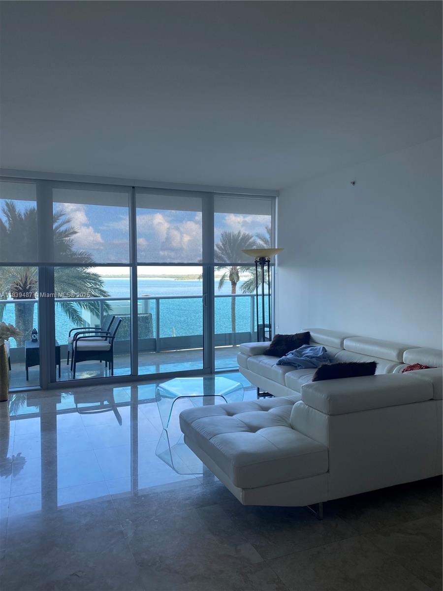 1331 Brickell Bay Dr #905, Miami FL 33131