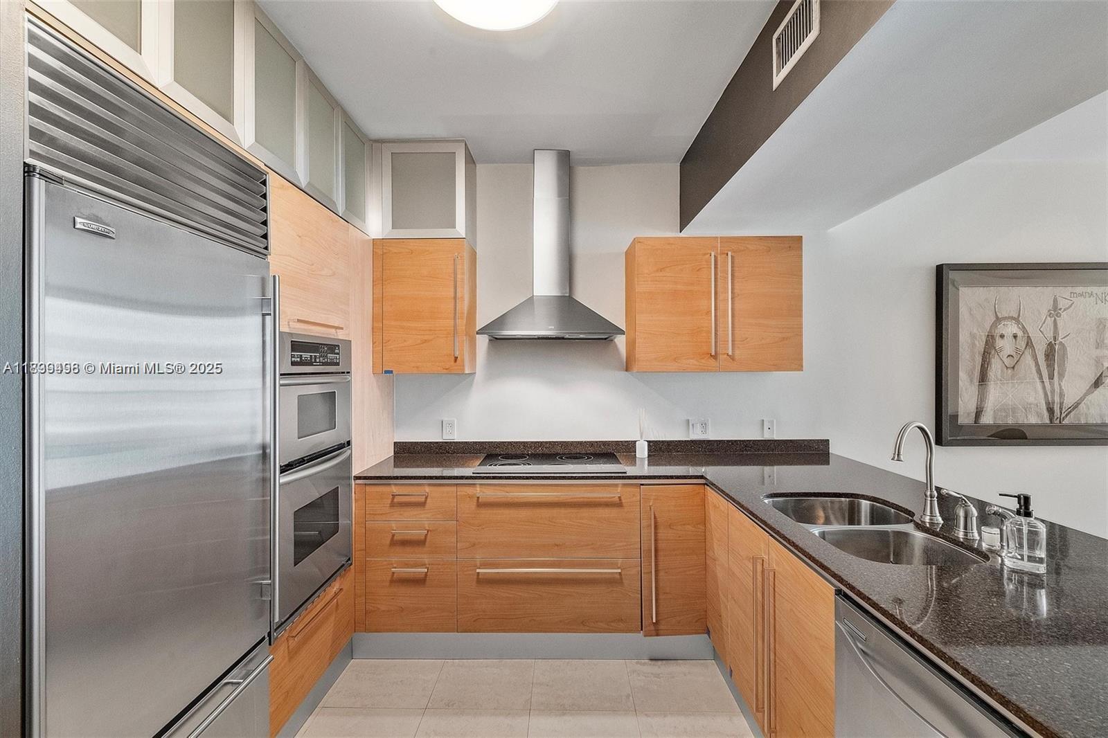 218 SE 14th St #1804, Miami FL 33131