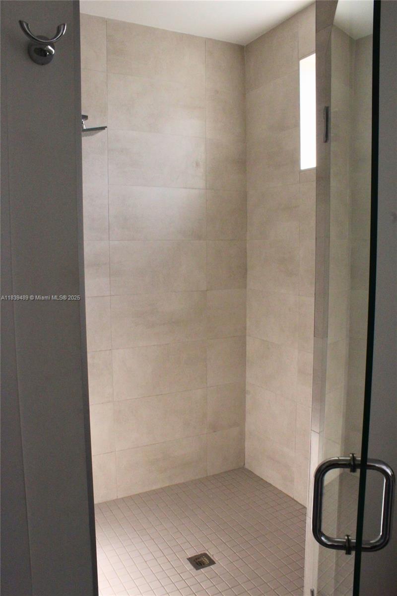 10109 Nw 76th Terrace, Doral, Florida image 11
