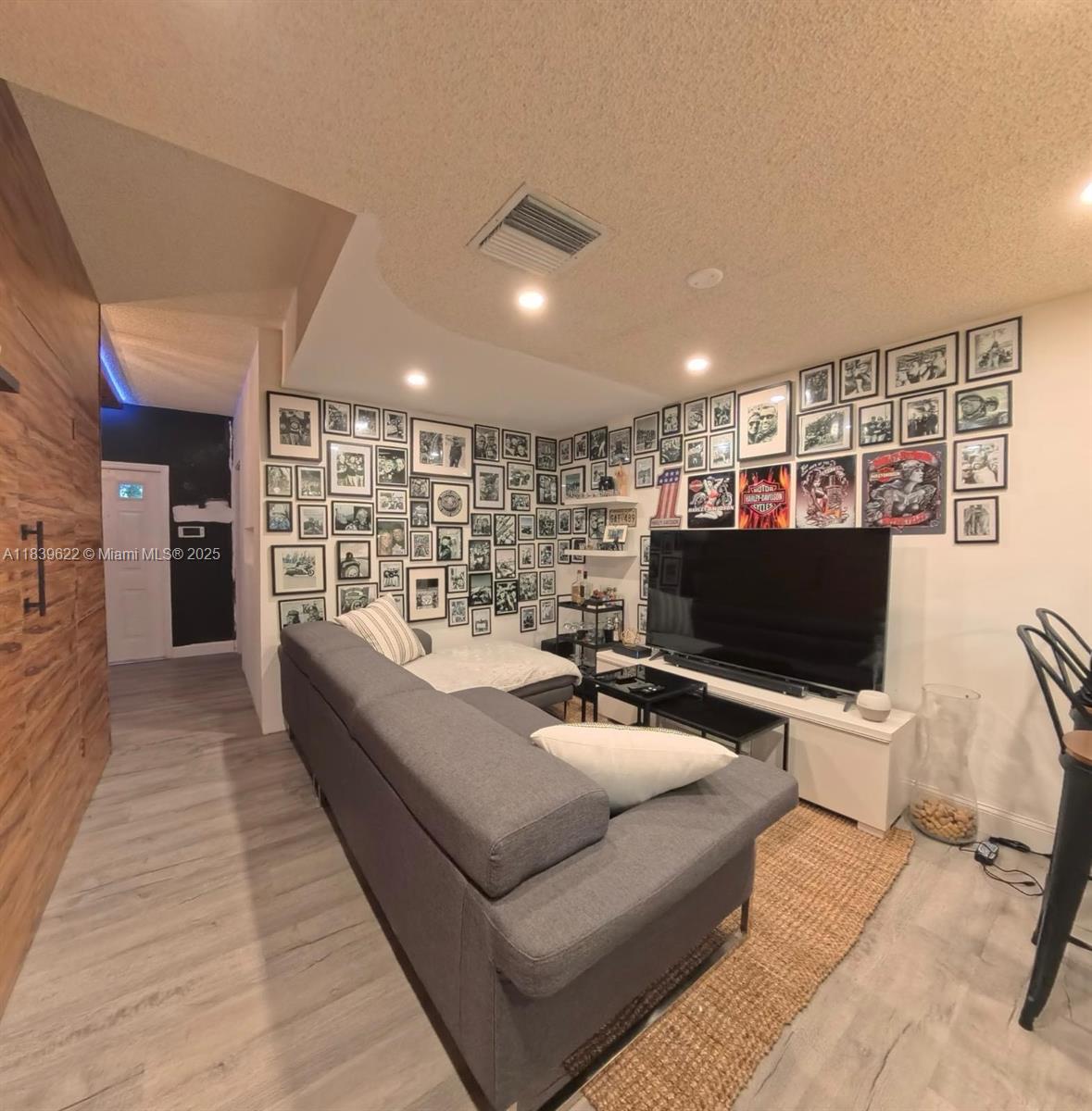 16652 Hemingway Dr, Weston, Florida image 4