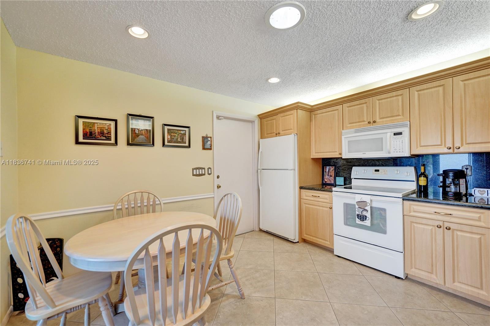 8406 NW 78th Ct, Tamarac, Florida image 13