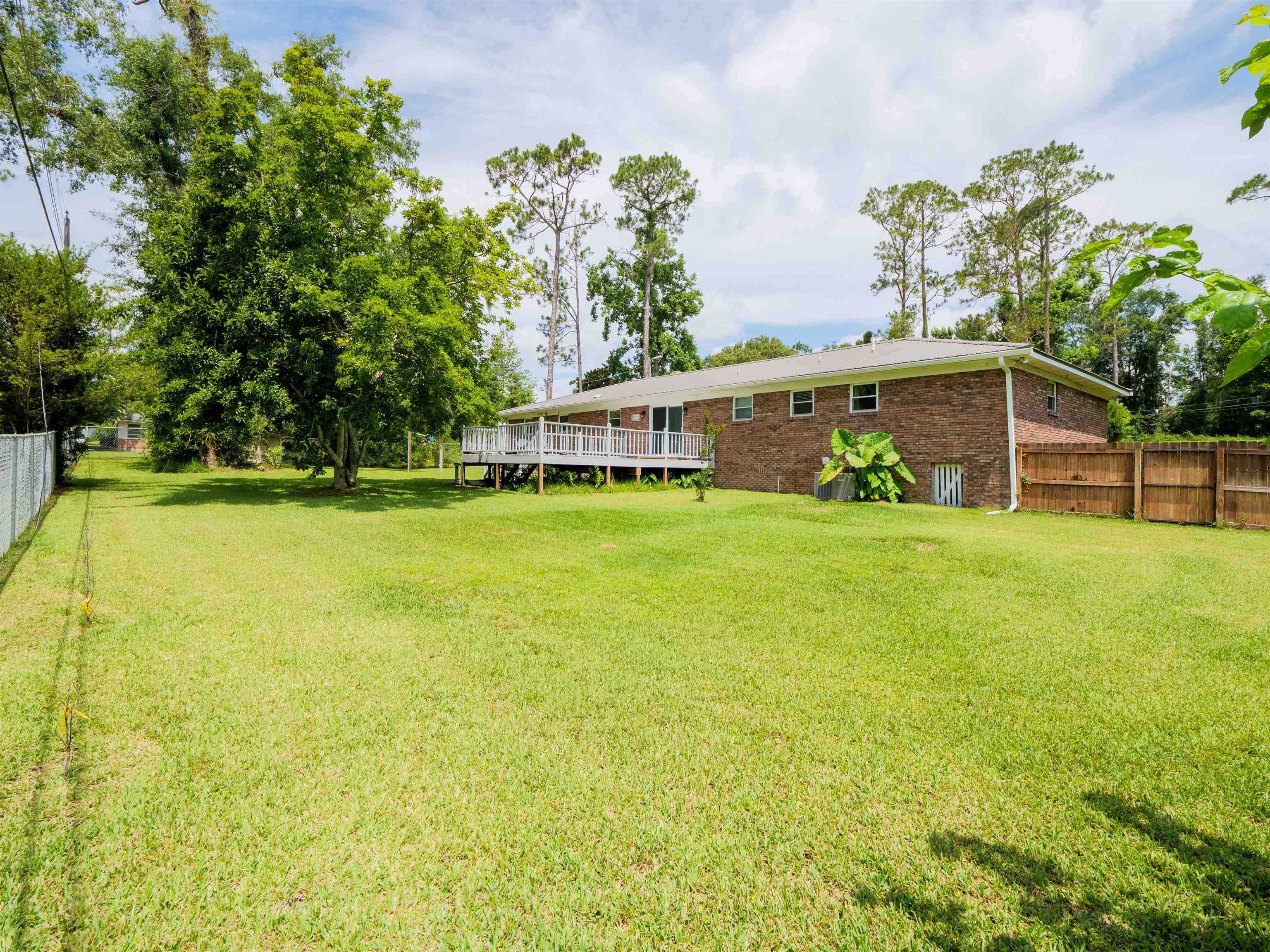 405 NW Whispering Pines Loop, Madison, Florida image 5