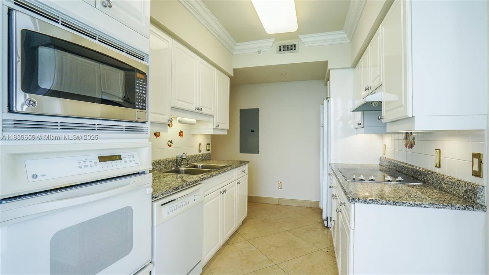 4779 Collins Ave #2901, Miami Beach FL 33140