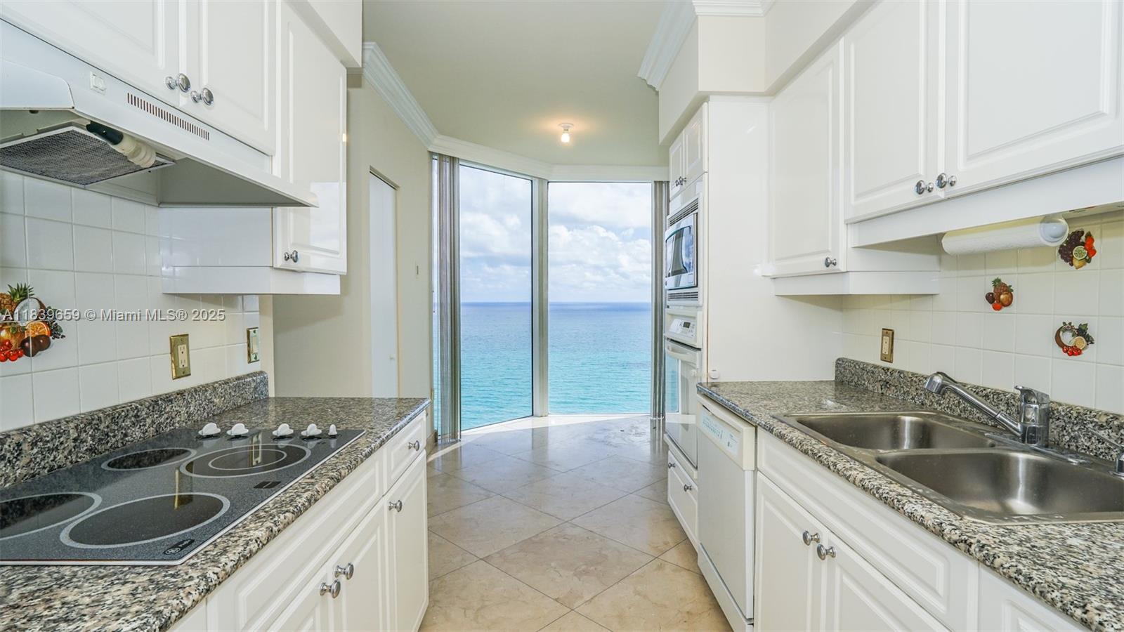 4779 Collins Ave #2901, Miami Beach FL 33140