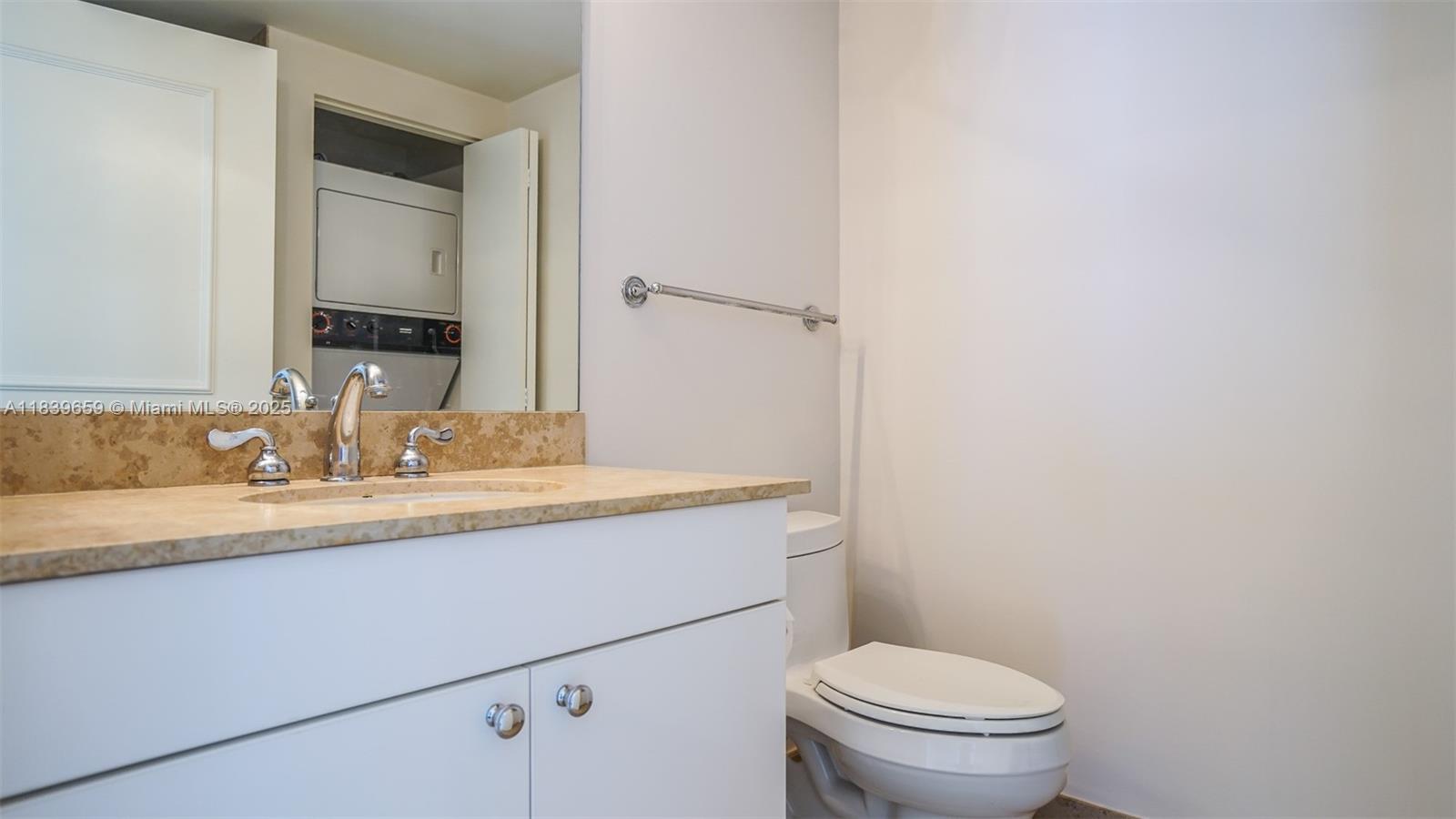 4779 Collins Ave #2901, Miami Beach FL 33140