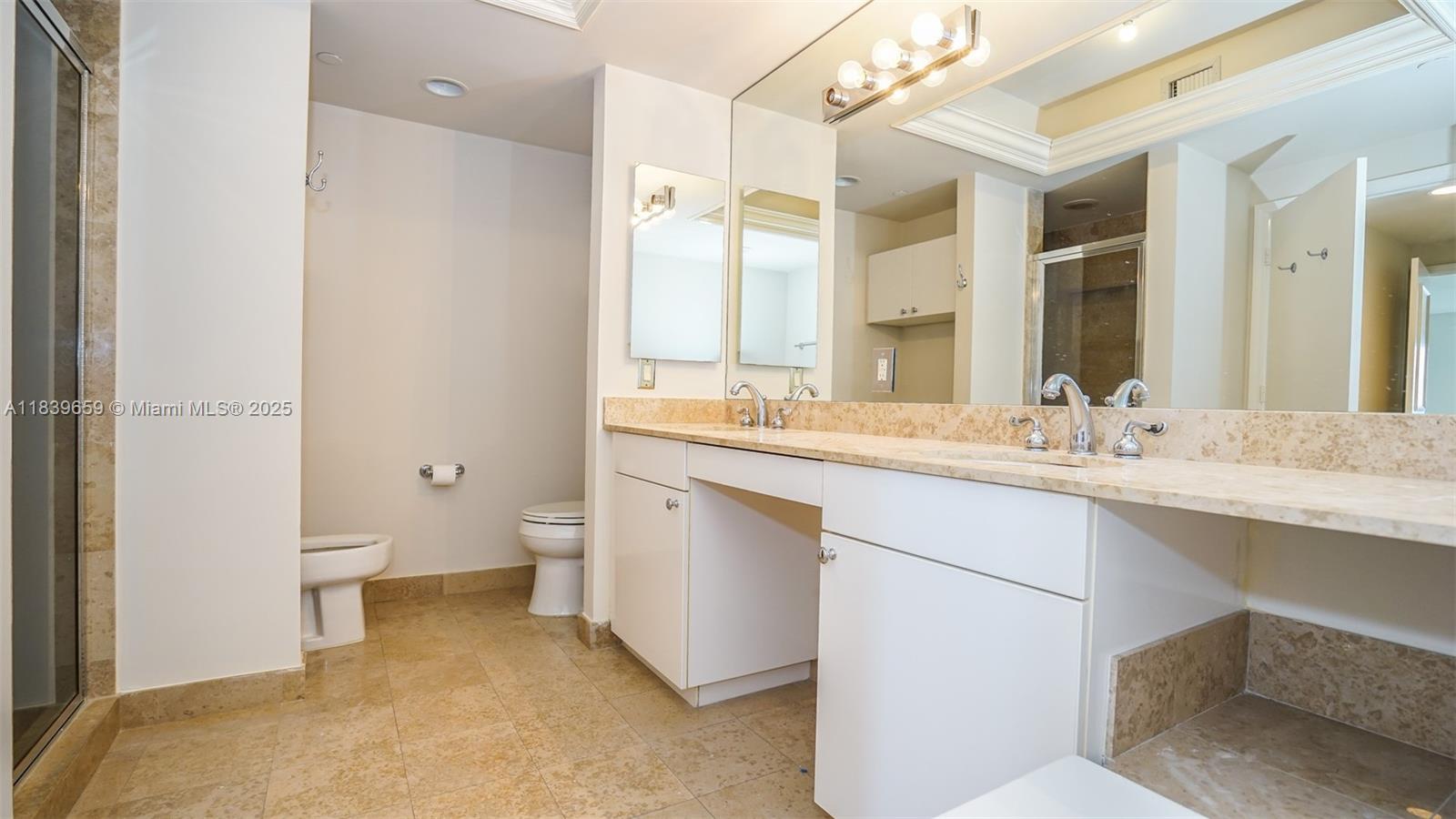4779 Collins Ave #2901, Miami Beach FL 33140
