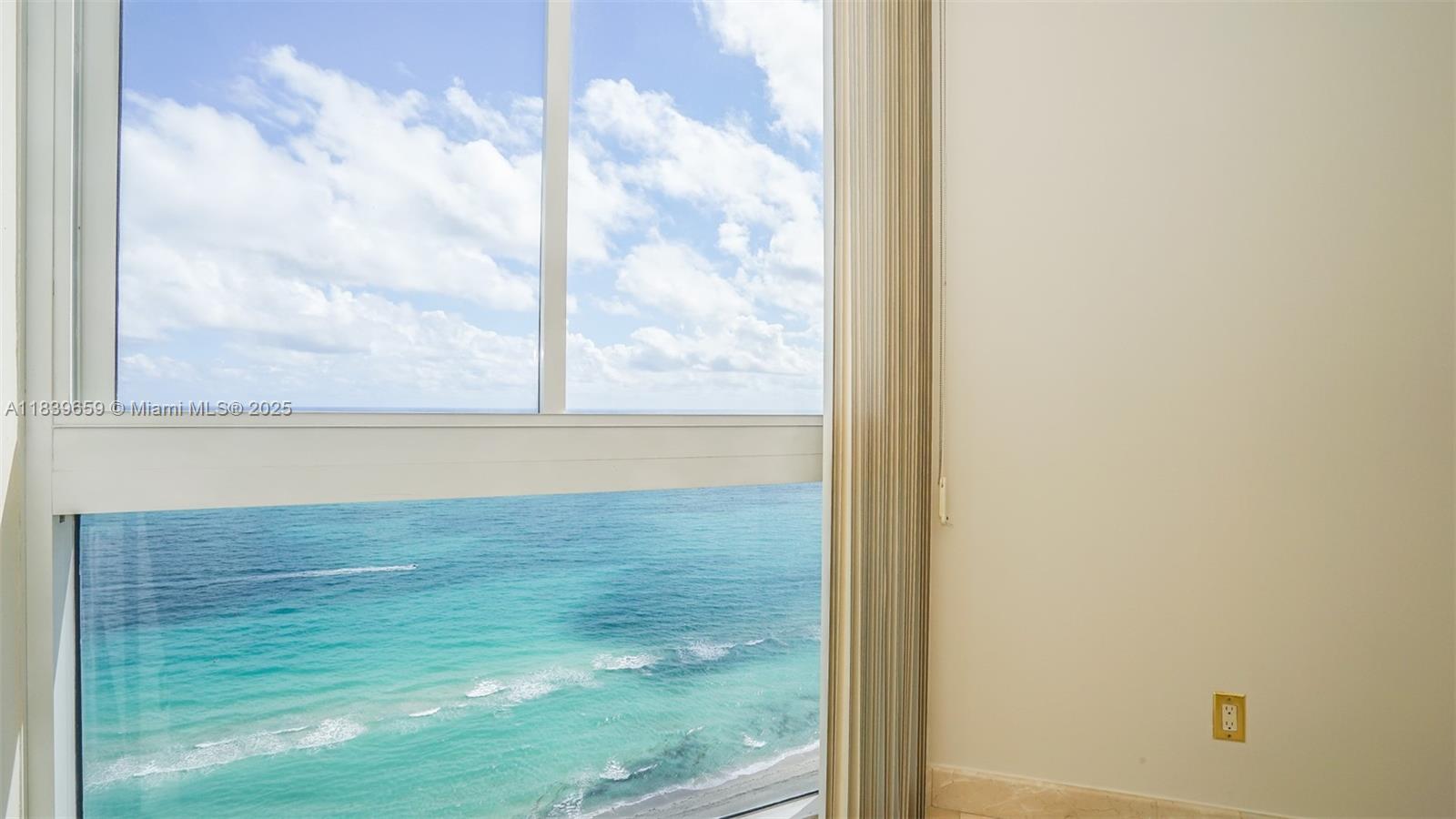 4779 Collins Ave #2901, Miami Beach FL 33140