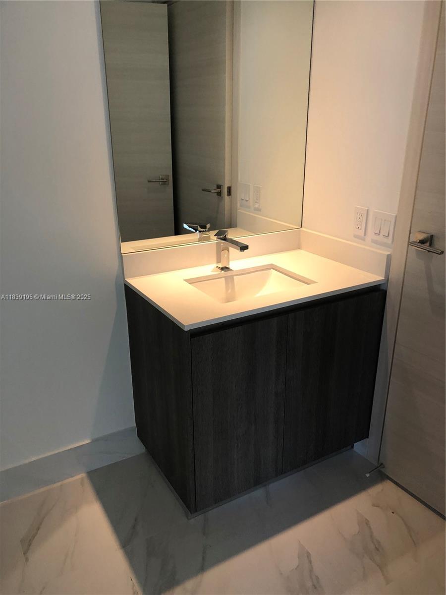 801 S Miami Ave #1705, Miami FL 33131