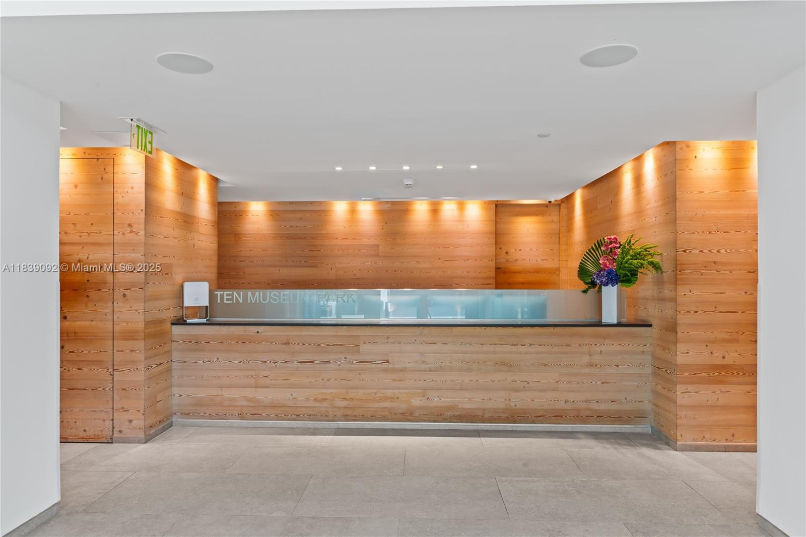 1040 Biscayne Blvd #4003, Miami FL 33132