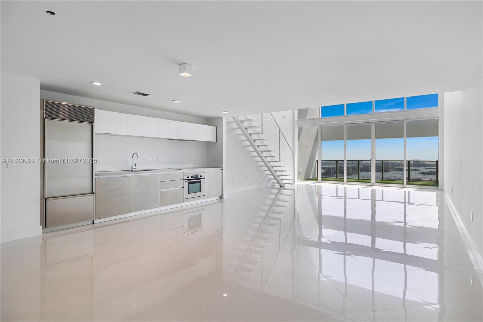 1040 Biscayne Blvd #4003, Miami FL 33132