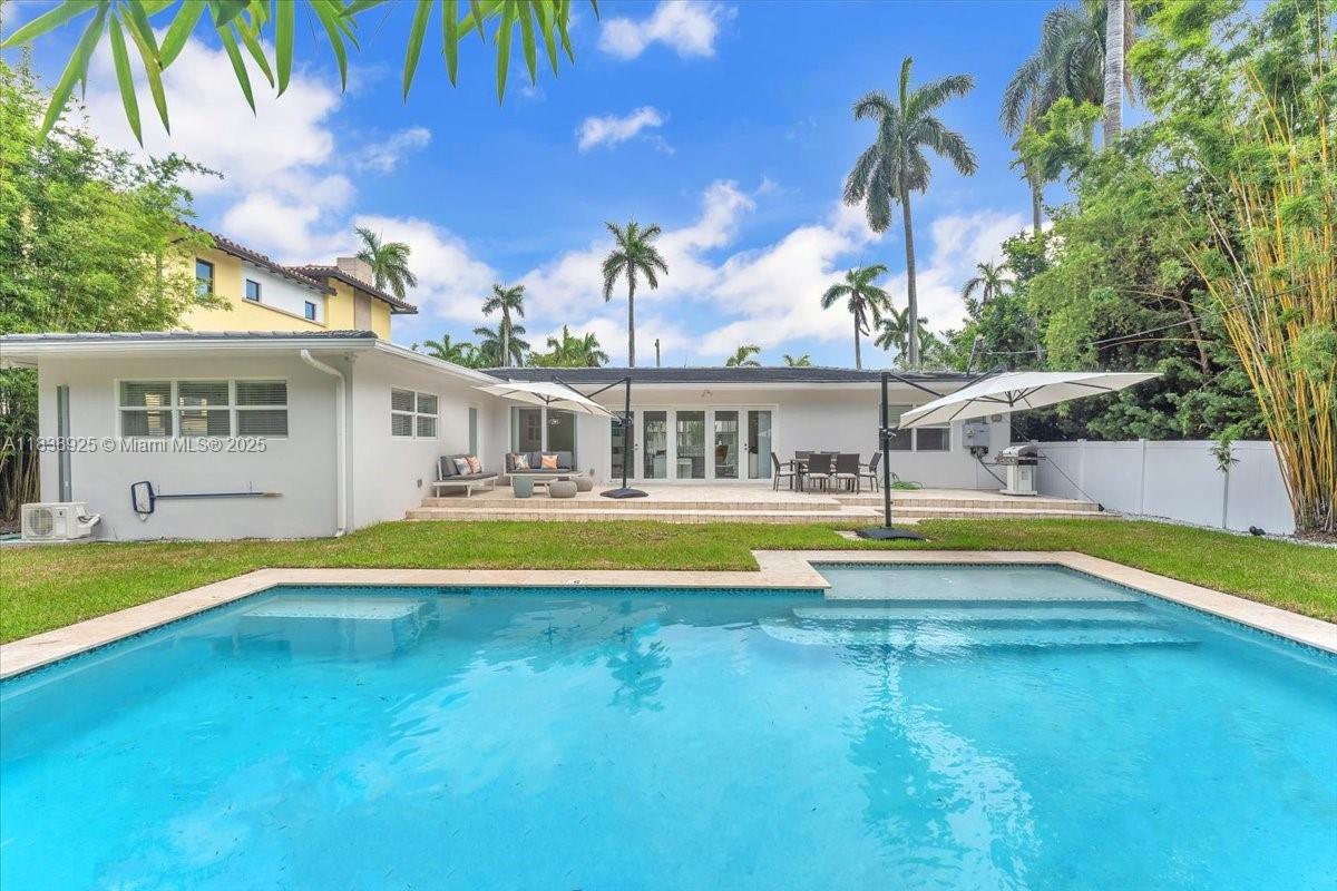 952 Hollywood Blvd, Hollywood, Florida image 2