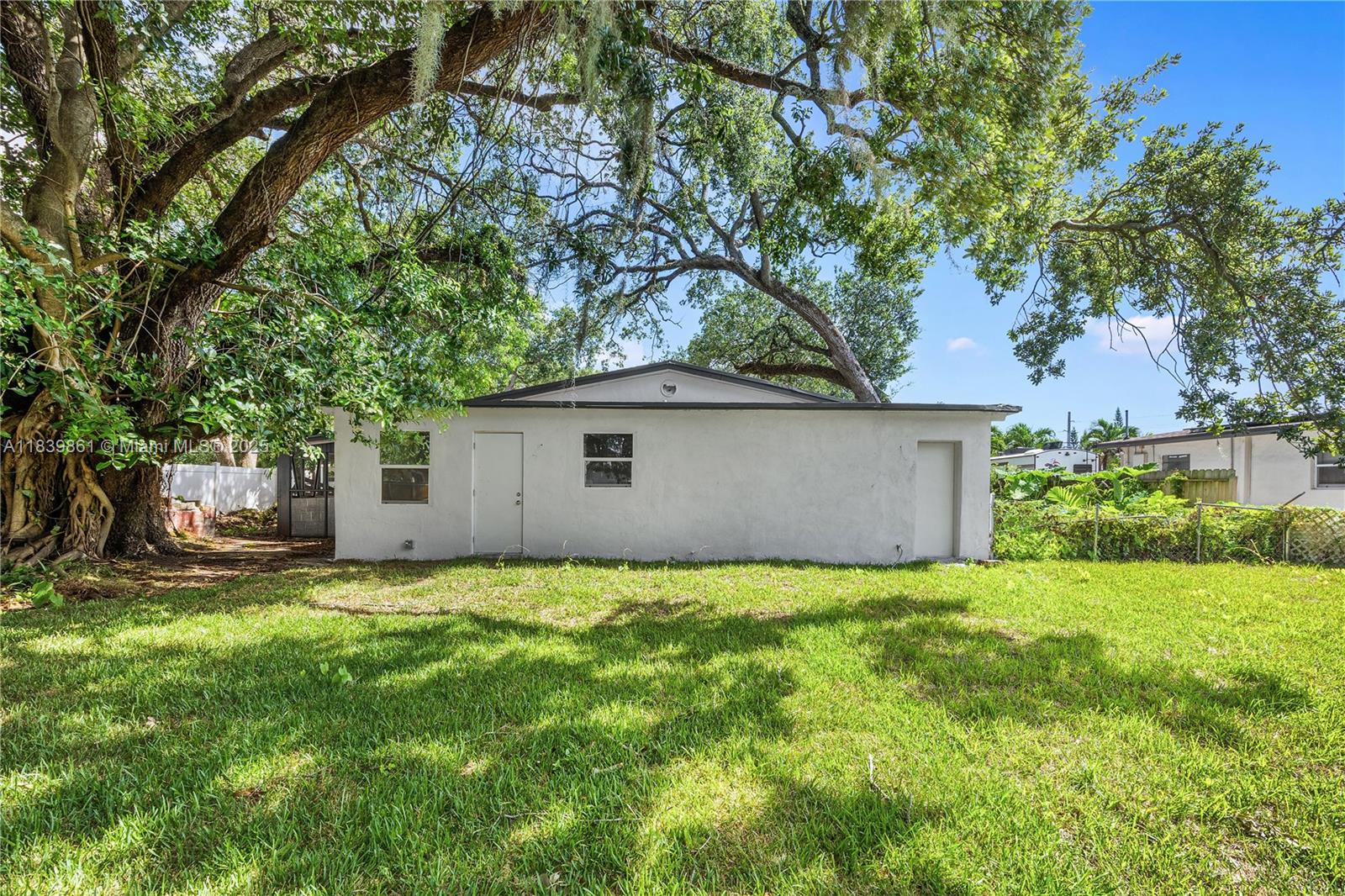 4110 SW 32nd Ct, West Park, Florida image 25