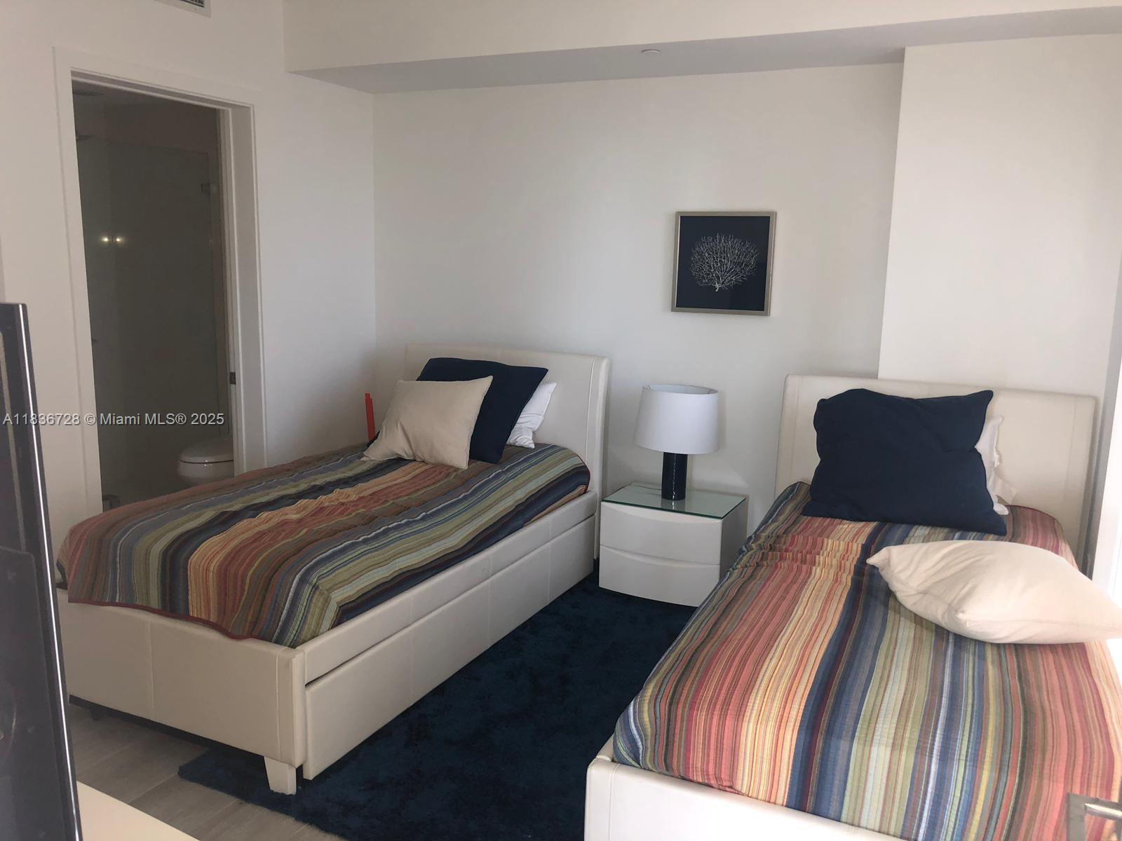55 SW 9th St #3503, Miami FL 33130