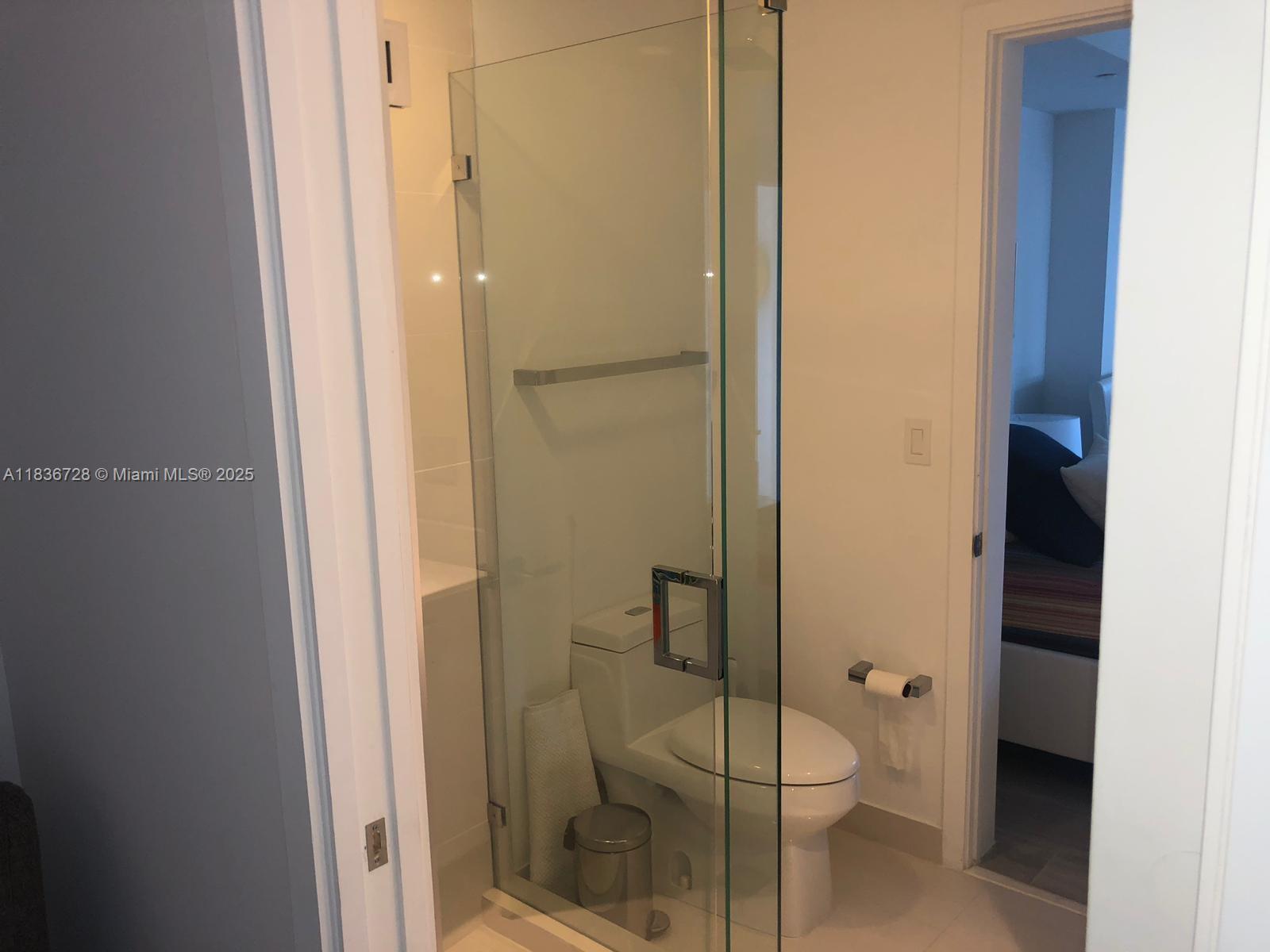 55 SW 9th St #3503, Miami FL 33130