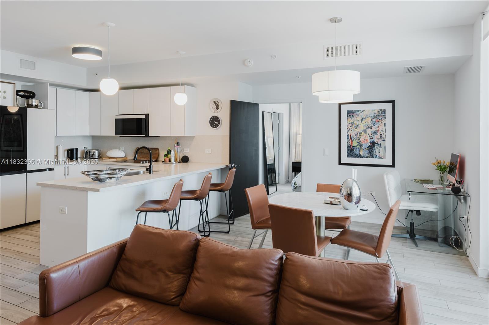 999 SW 1st Ave #2002, Miami FL 33130