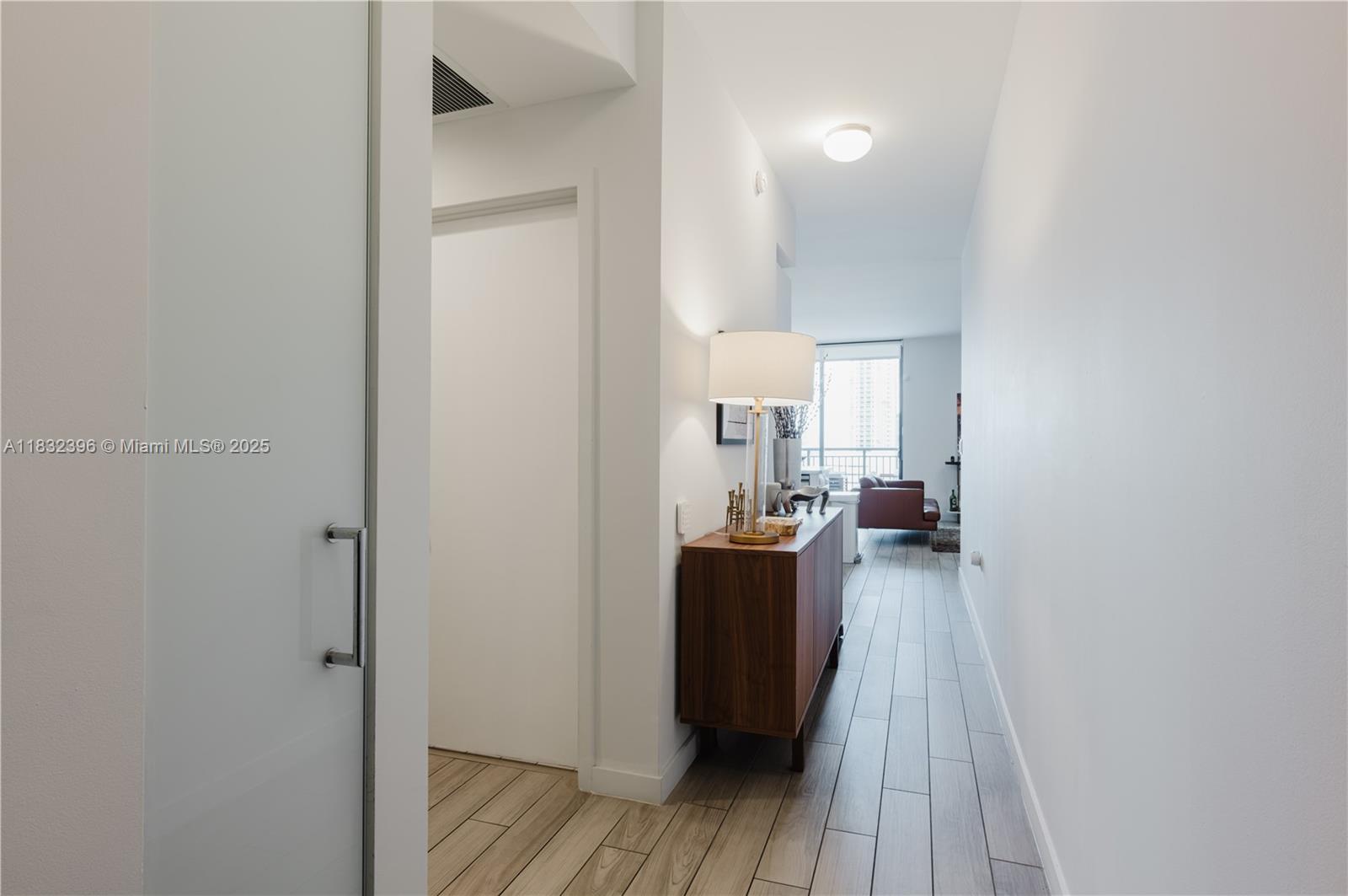 999 SW 1st Ave #2002, Miami FL 33130