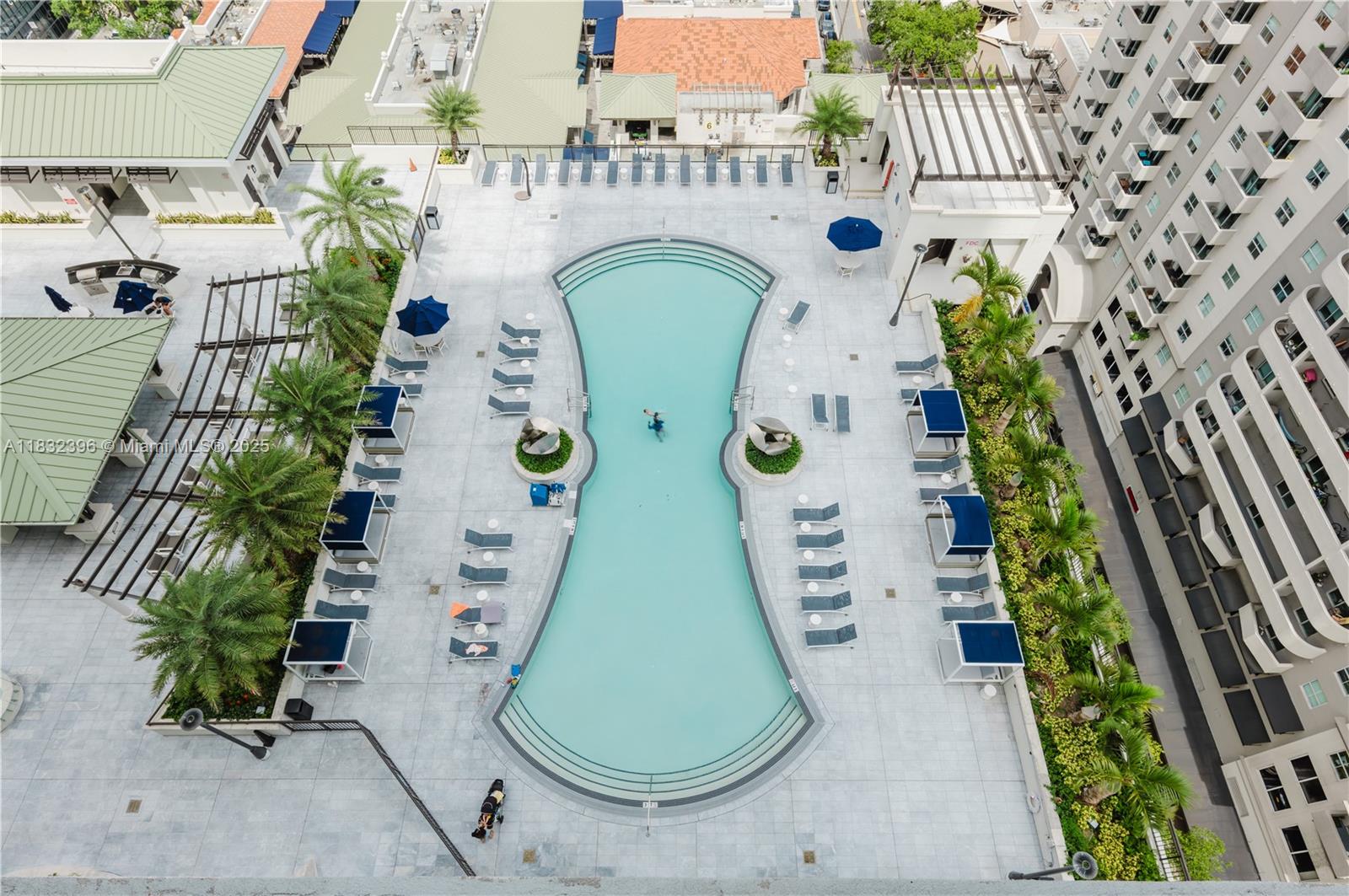 999 SW 1st Ave #2002, Miami FL 33130