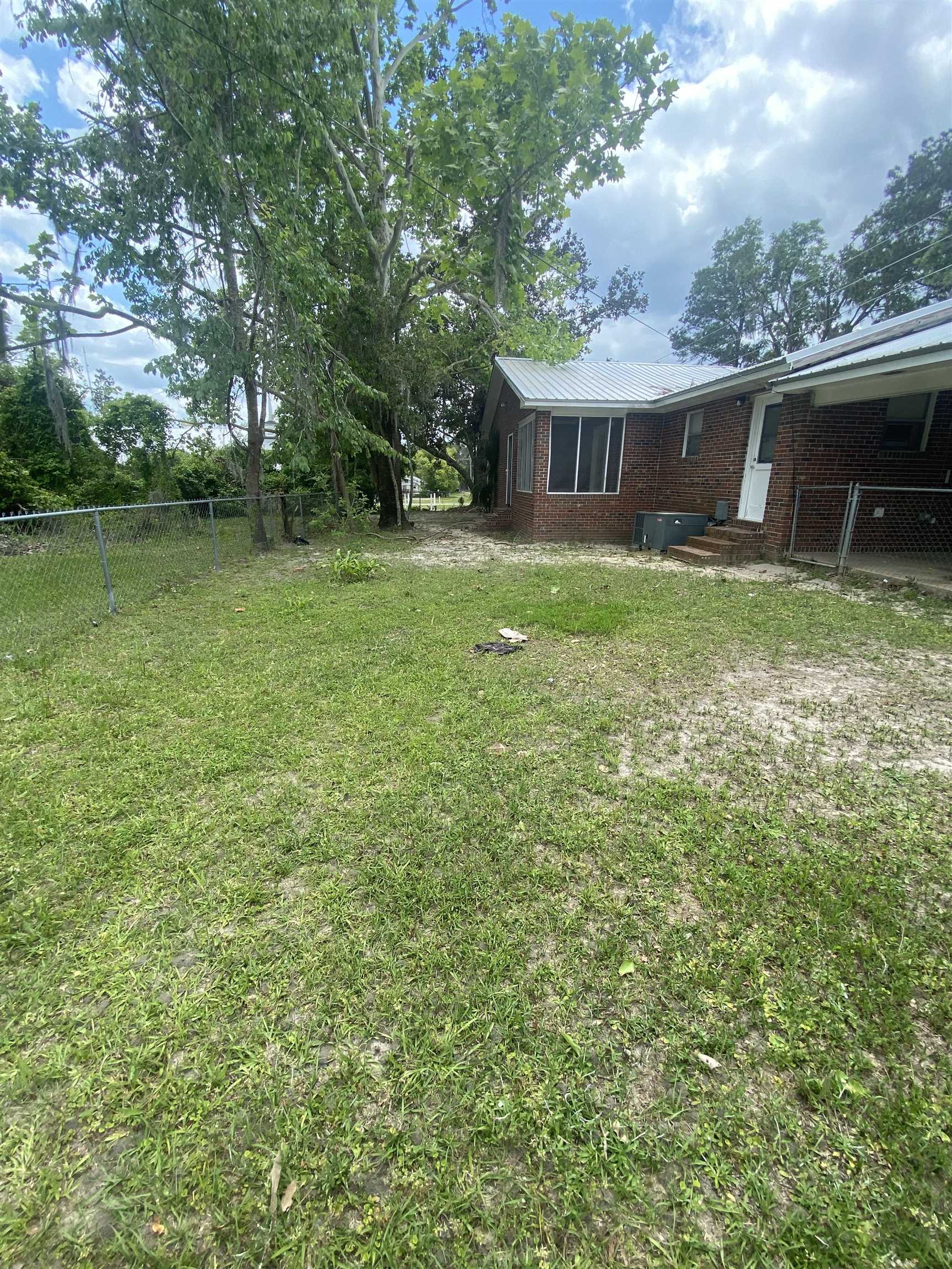 207 SE Thompkins Avenue, Madison, Florida image 19