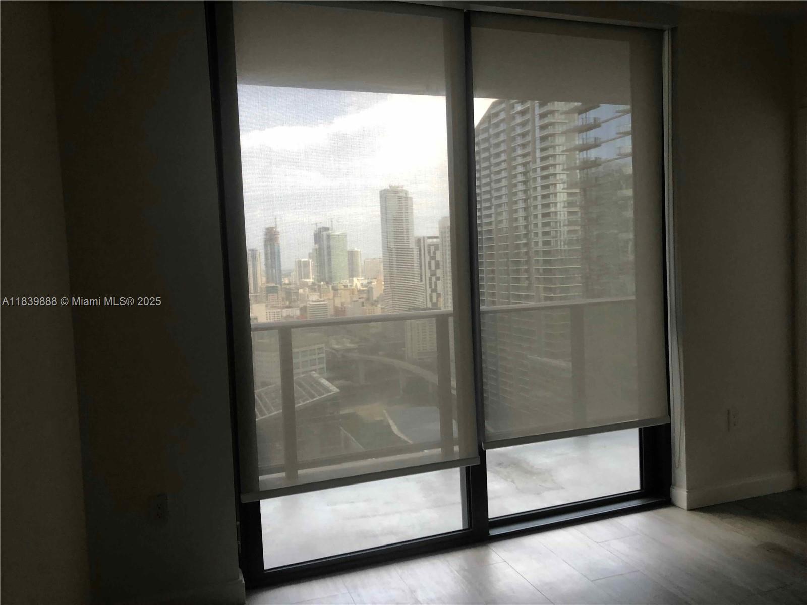 45 SW 9th St #2009, Miami FL 33130