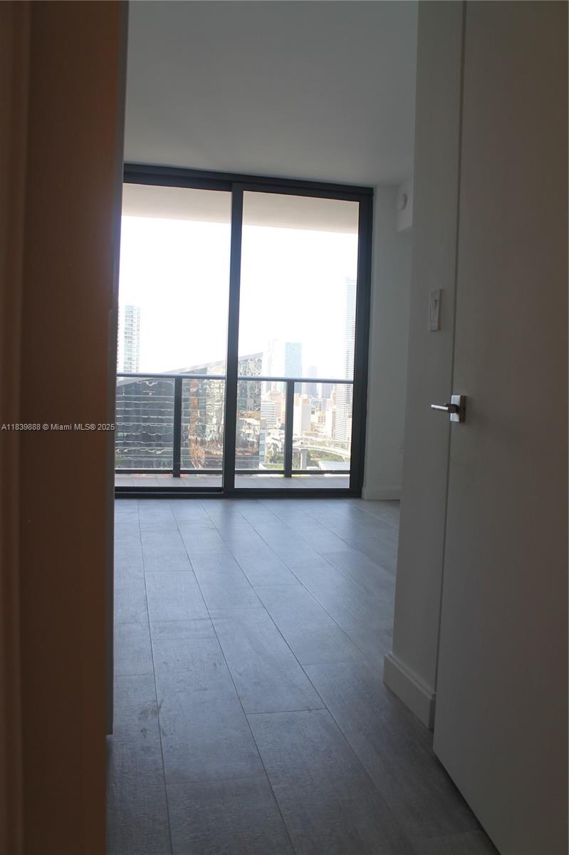 45 SW 9th St #2009, Miami FL 33130