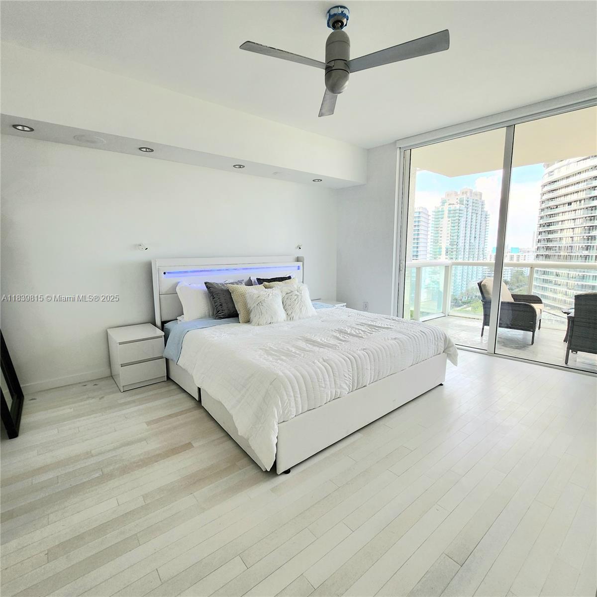 450 Alton Rd #1606, Miami Beach FL 33139