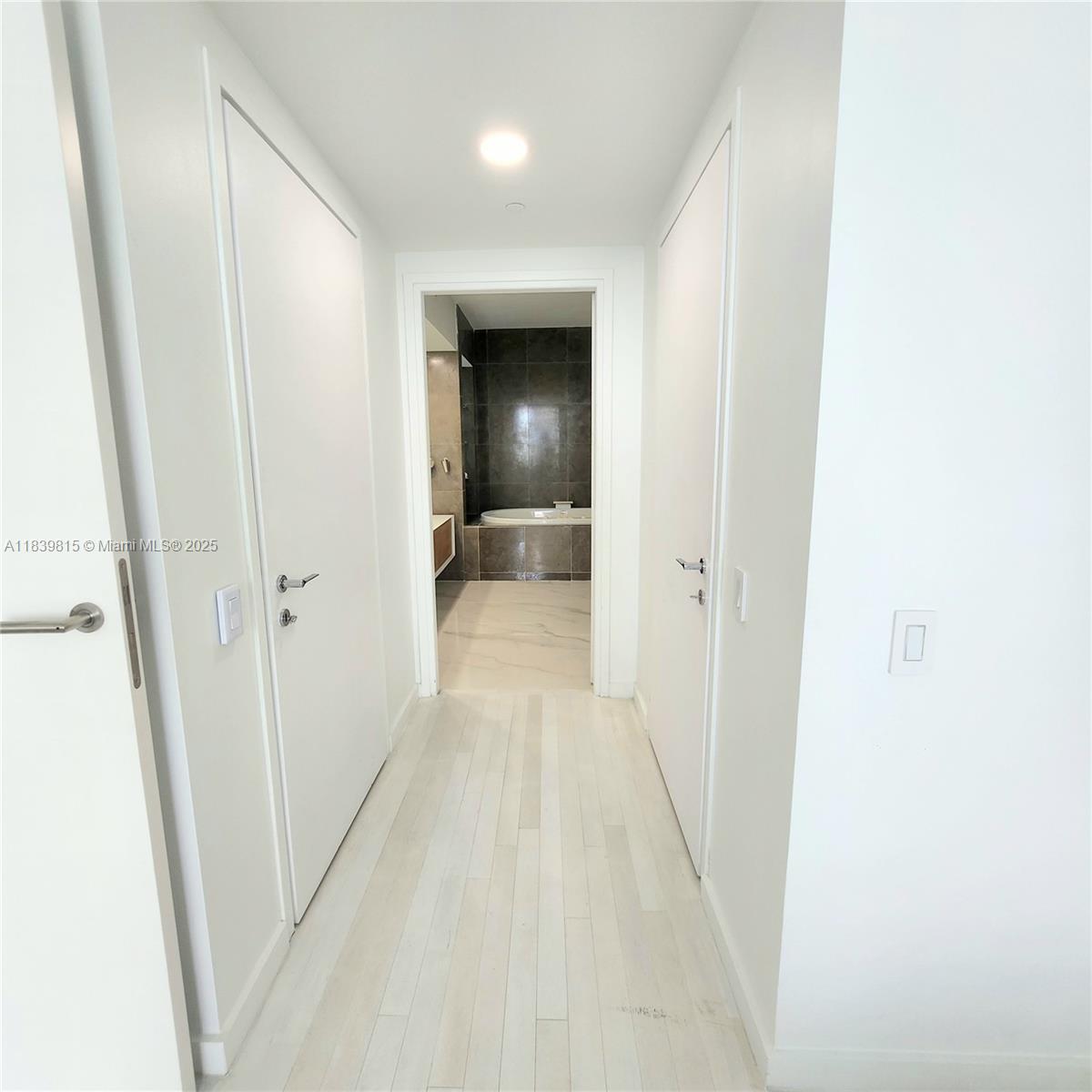 450 Alton Rd #1606, Miami Beach FL 33139
