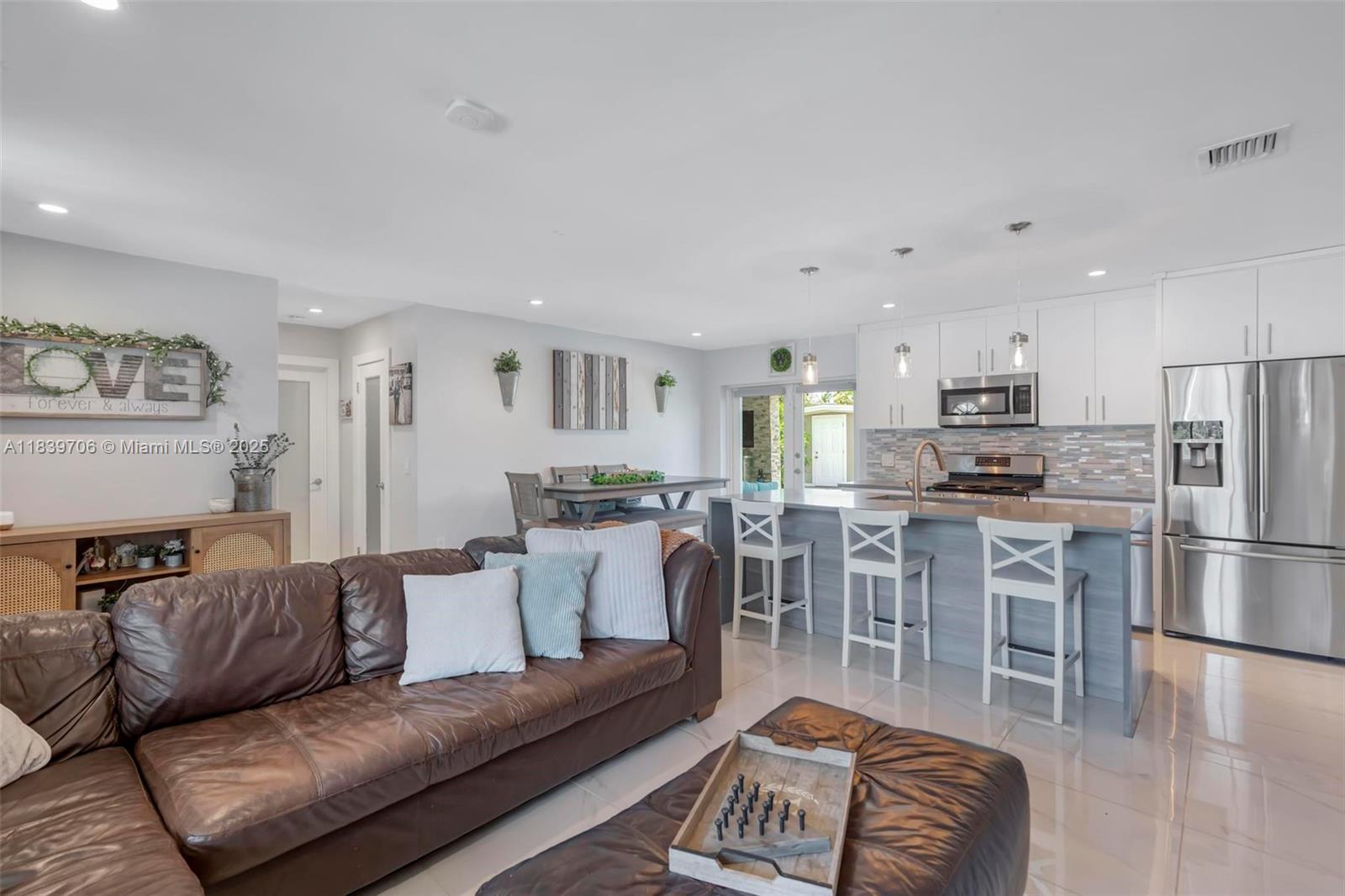 11940 NW 33rd St, Sunrise, Florida image 10