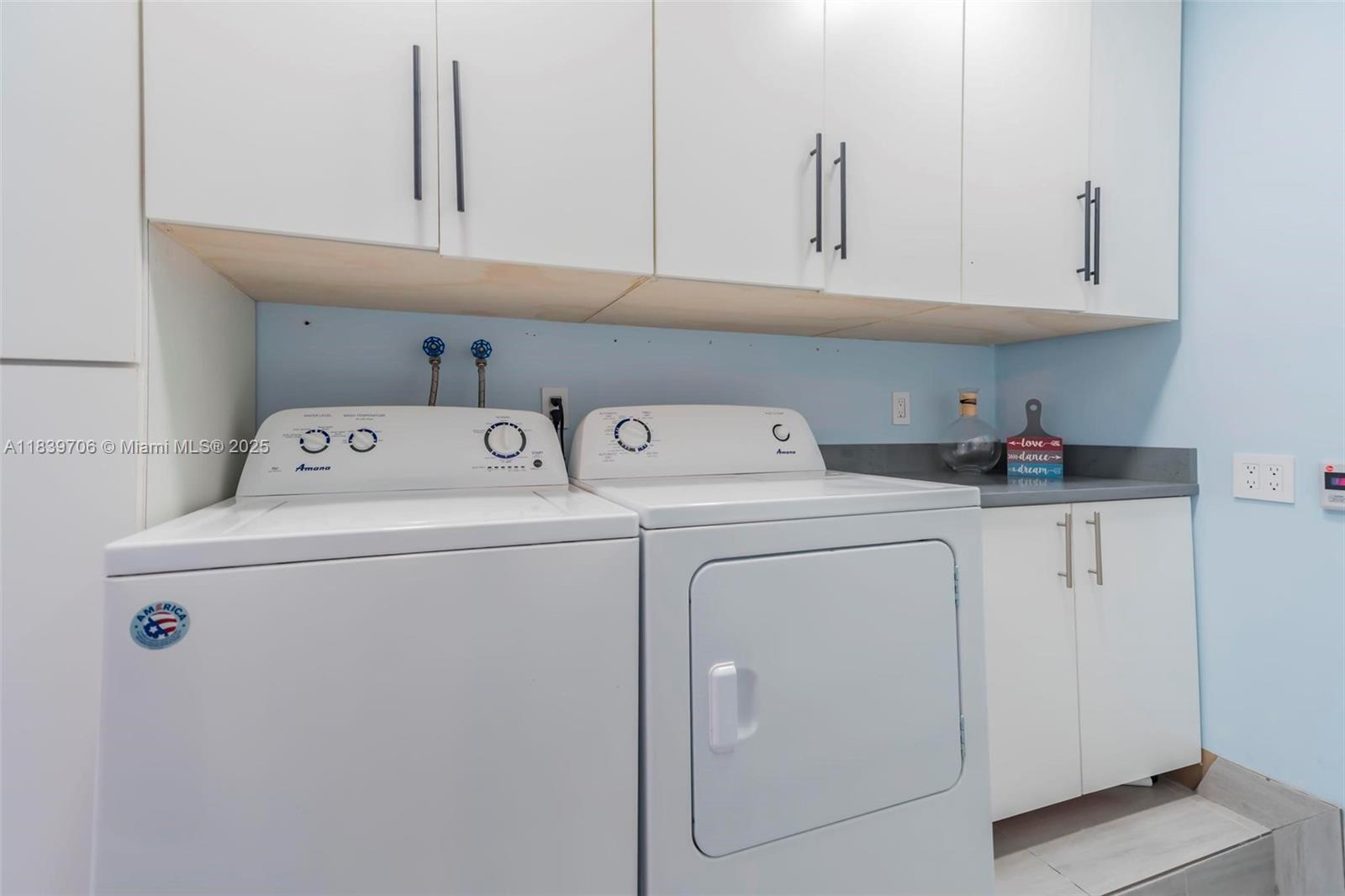 11940 NW 33rd St, Sunrise, Florida image 18
