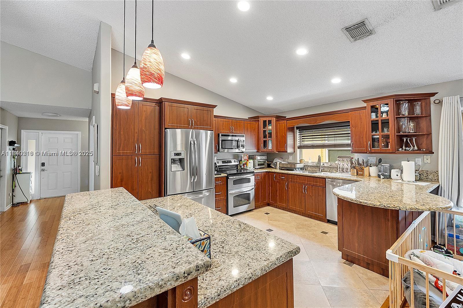 4945 SW 34th Ter, Hollywood, Florida image 10