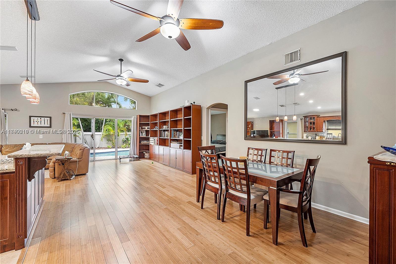 4945 SW 34th Ter, Hollywood, Florida image 11