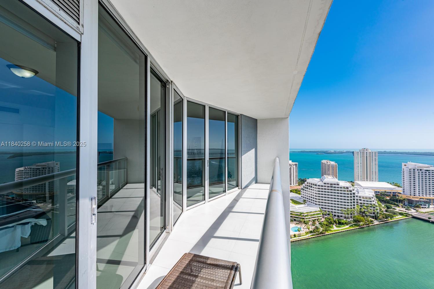 495 BRICKELL AVE #3207, Miami FL 33131