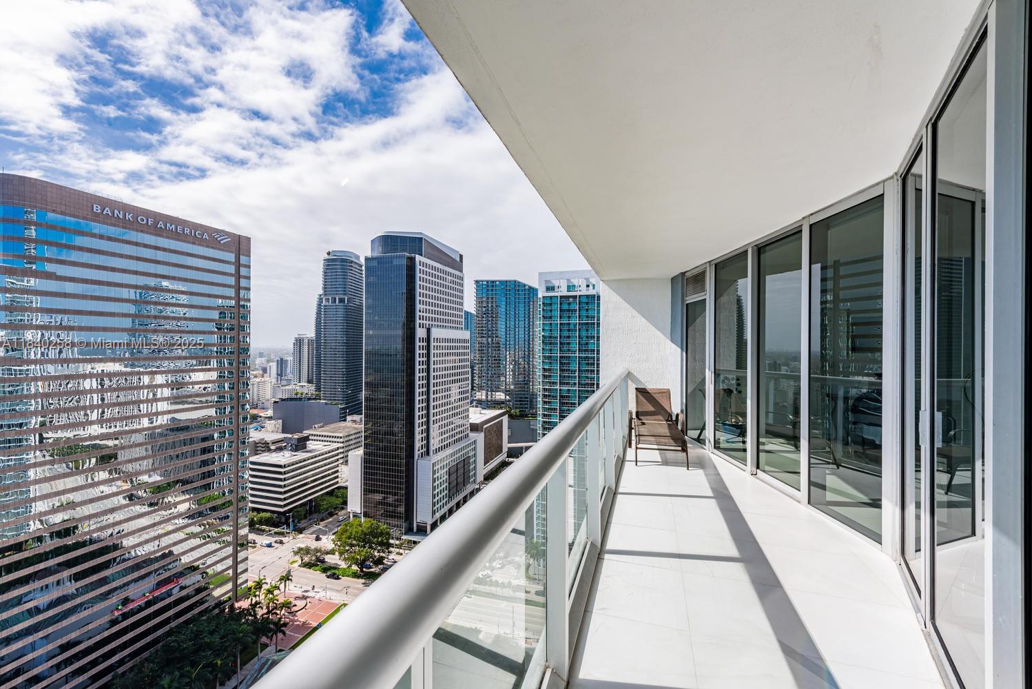495 BRICKELL AVE #3207, Miami FL 33131