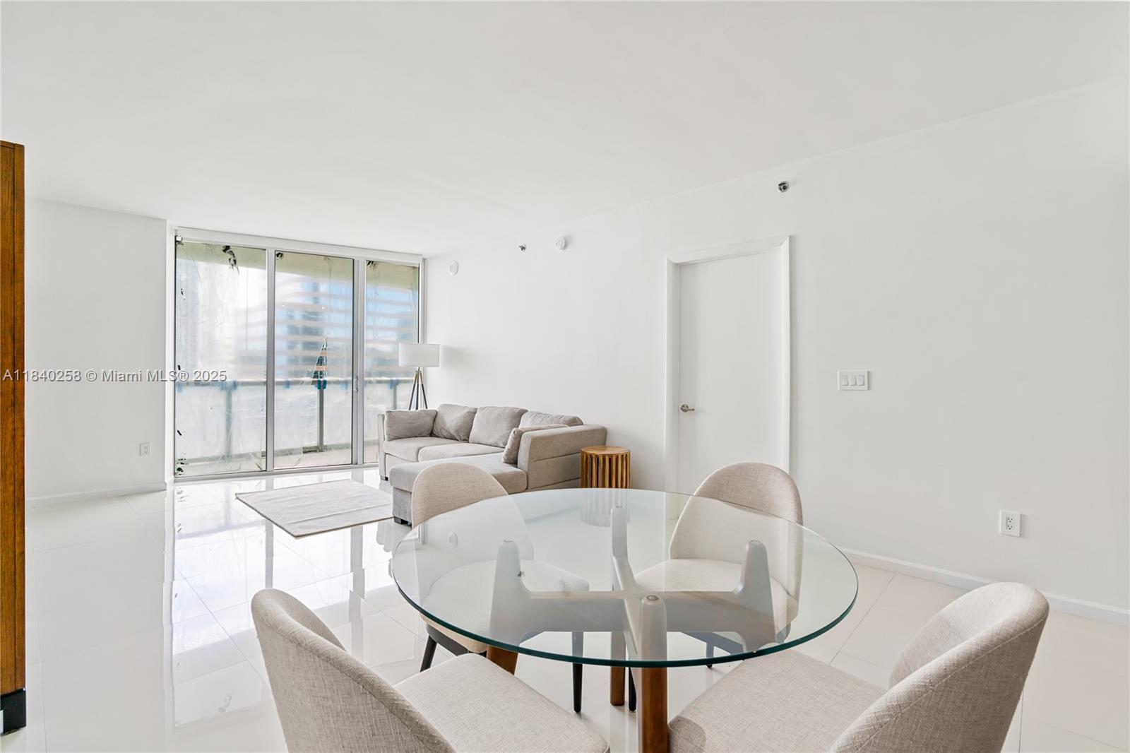 495 BRICKELL AVE #3207, Miami FL 33131