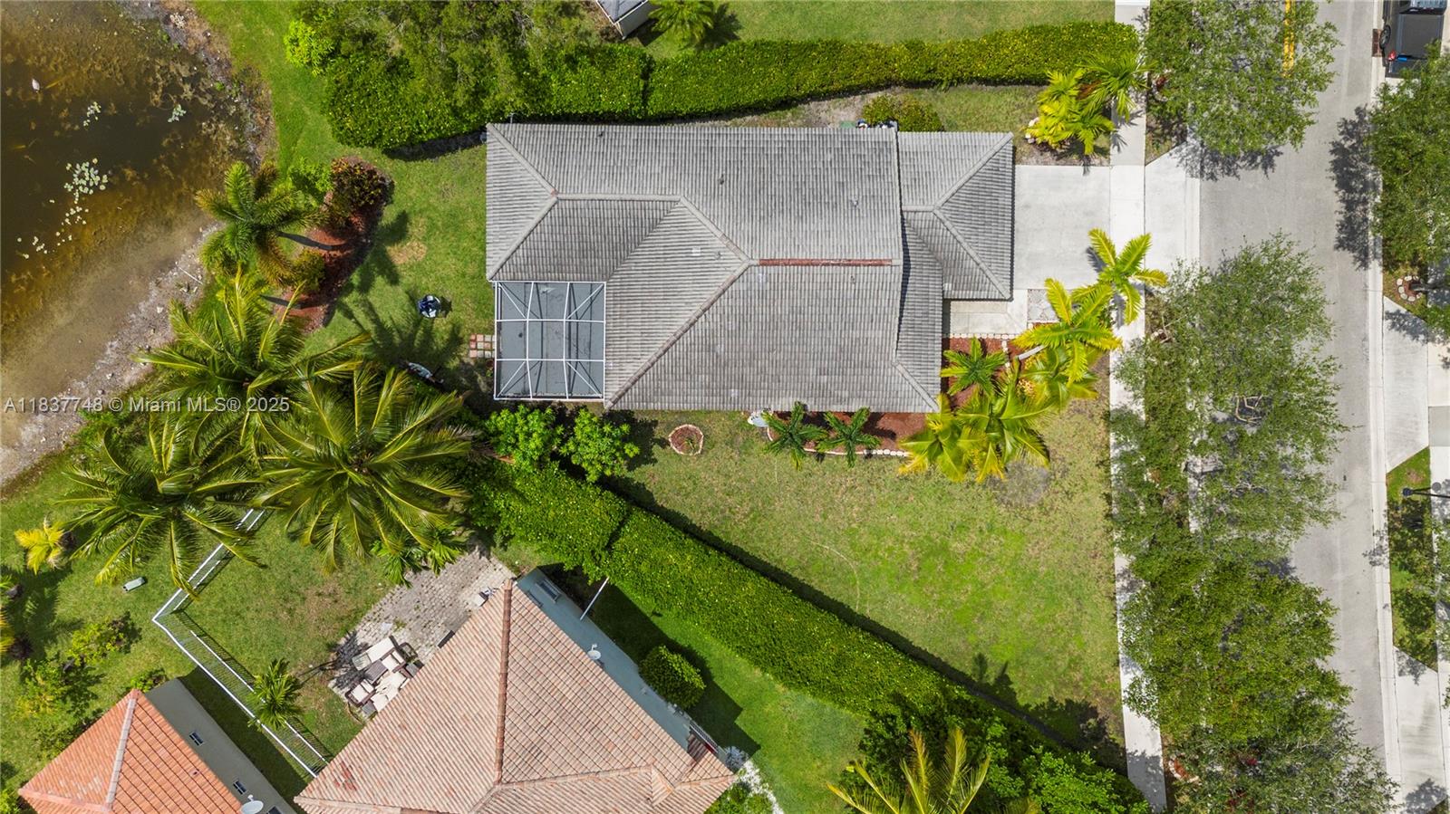 649 Willow Bend Rd, Weston, Florida image 1