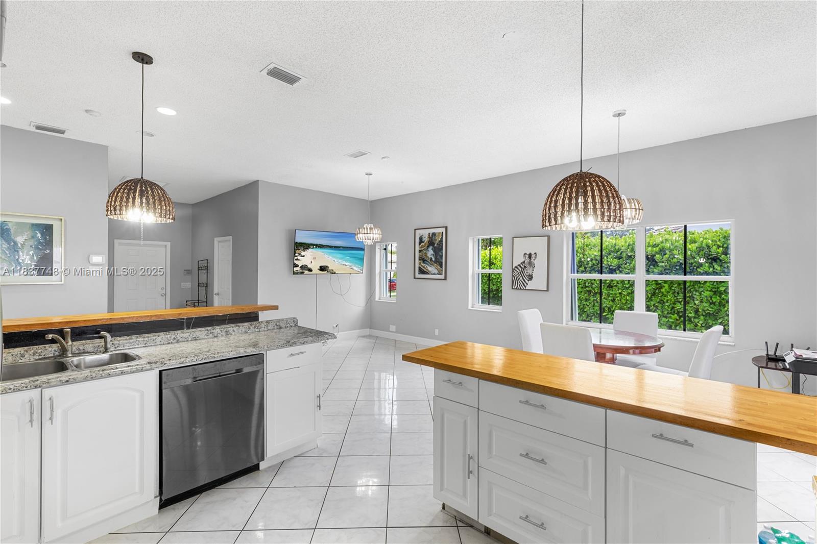 649 Willow Bend Rd, Weston, Florida image 10