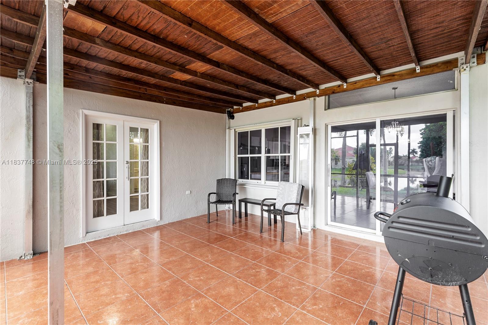 649 Willow Bend Rd, Weston, Florida image 22