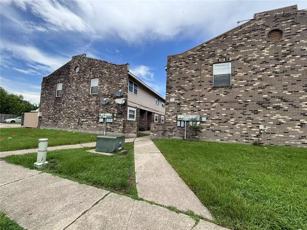 listing main picture