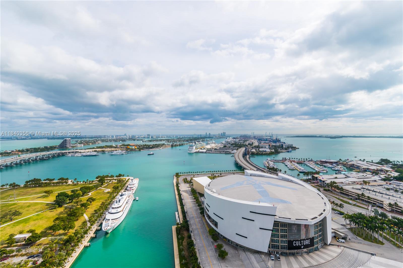 888 Biscayne Blvd #3506, Miami FL 33132