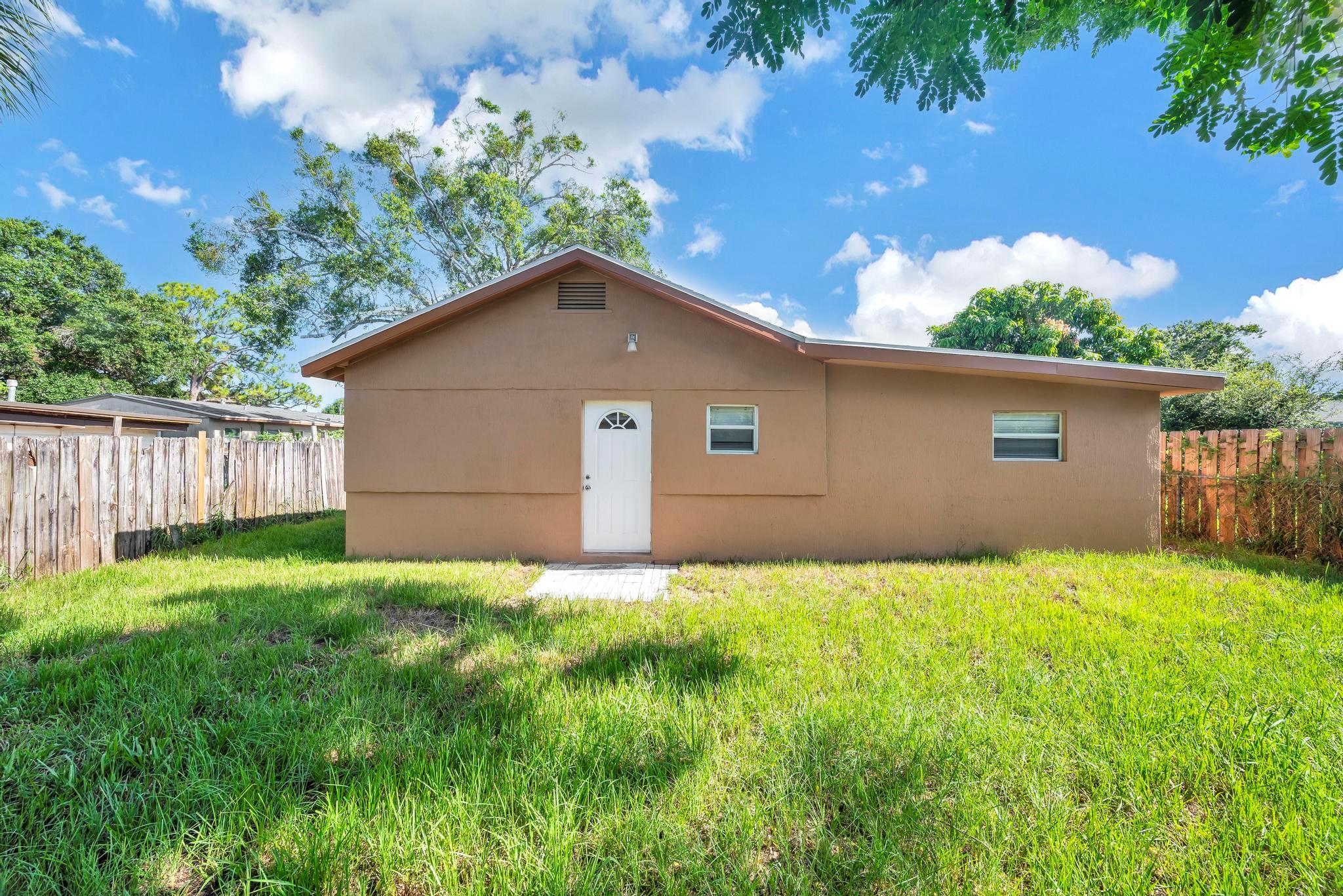 Homes for sale in Fort Pierce, FL | 1508 Indiana Avenue, Fort Pierce, FL 34950 | MLS# R11107488