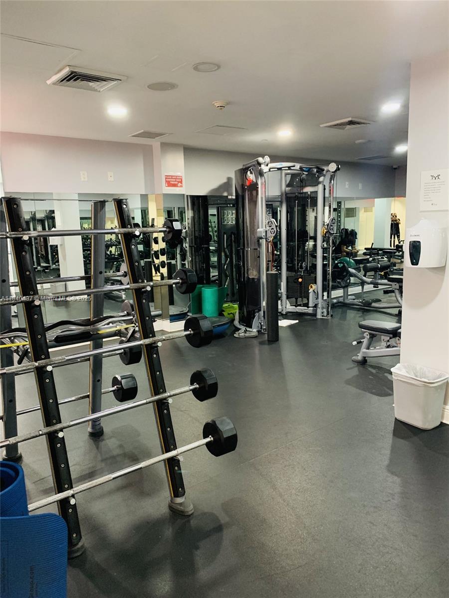 1250 S Miami Ave #3403, Miami FL 33130