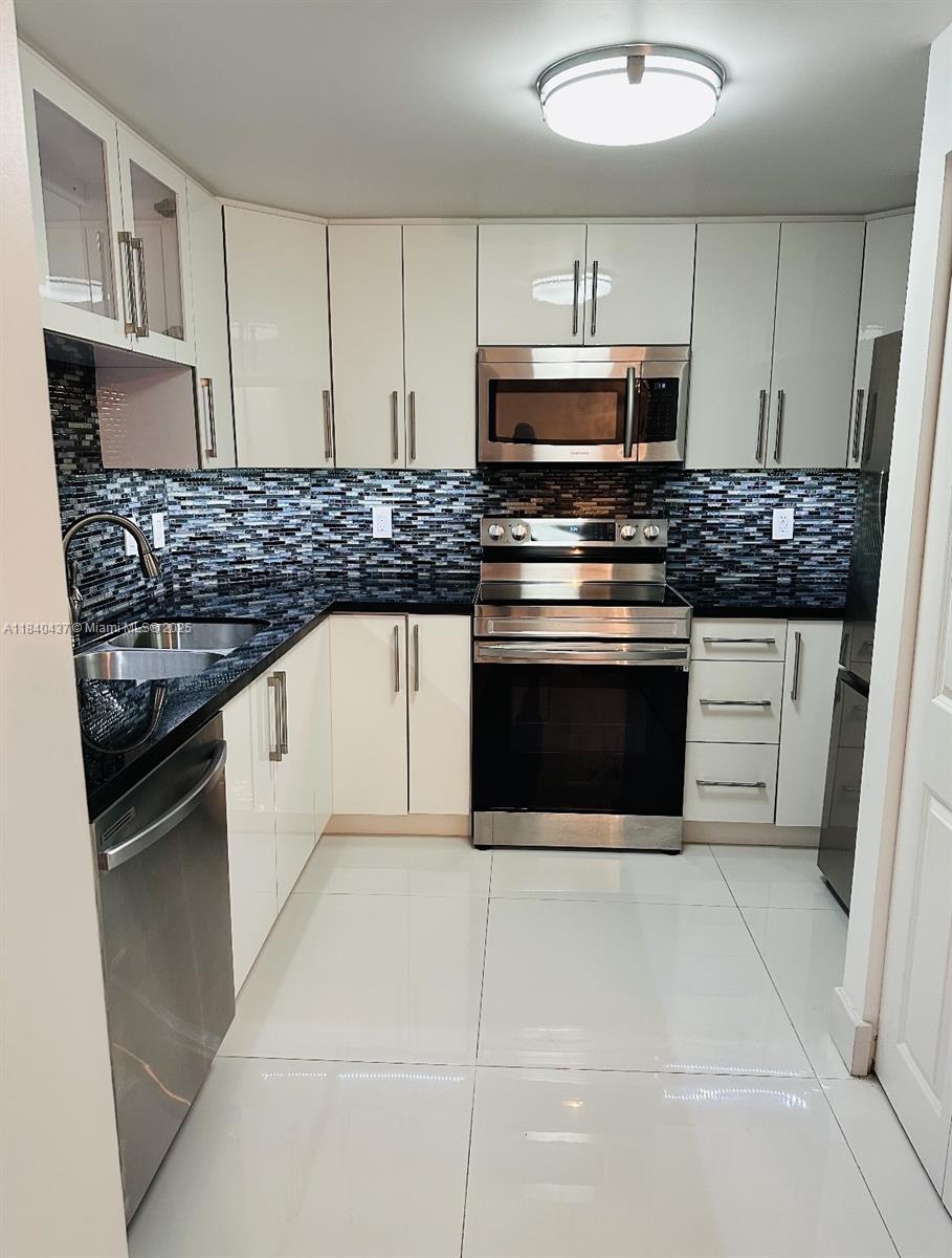 1250 S Miami Ave #3403, Miami FL 33130