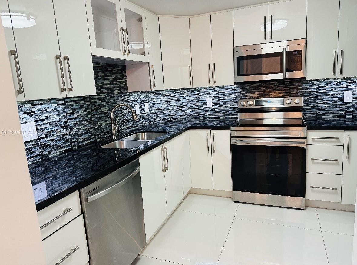 1250 S Miami Ave #3403, Miami FL 33130