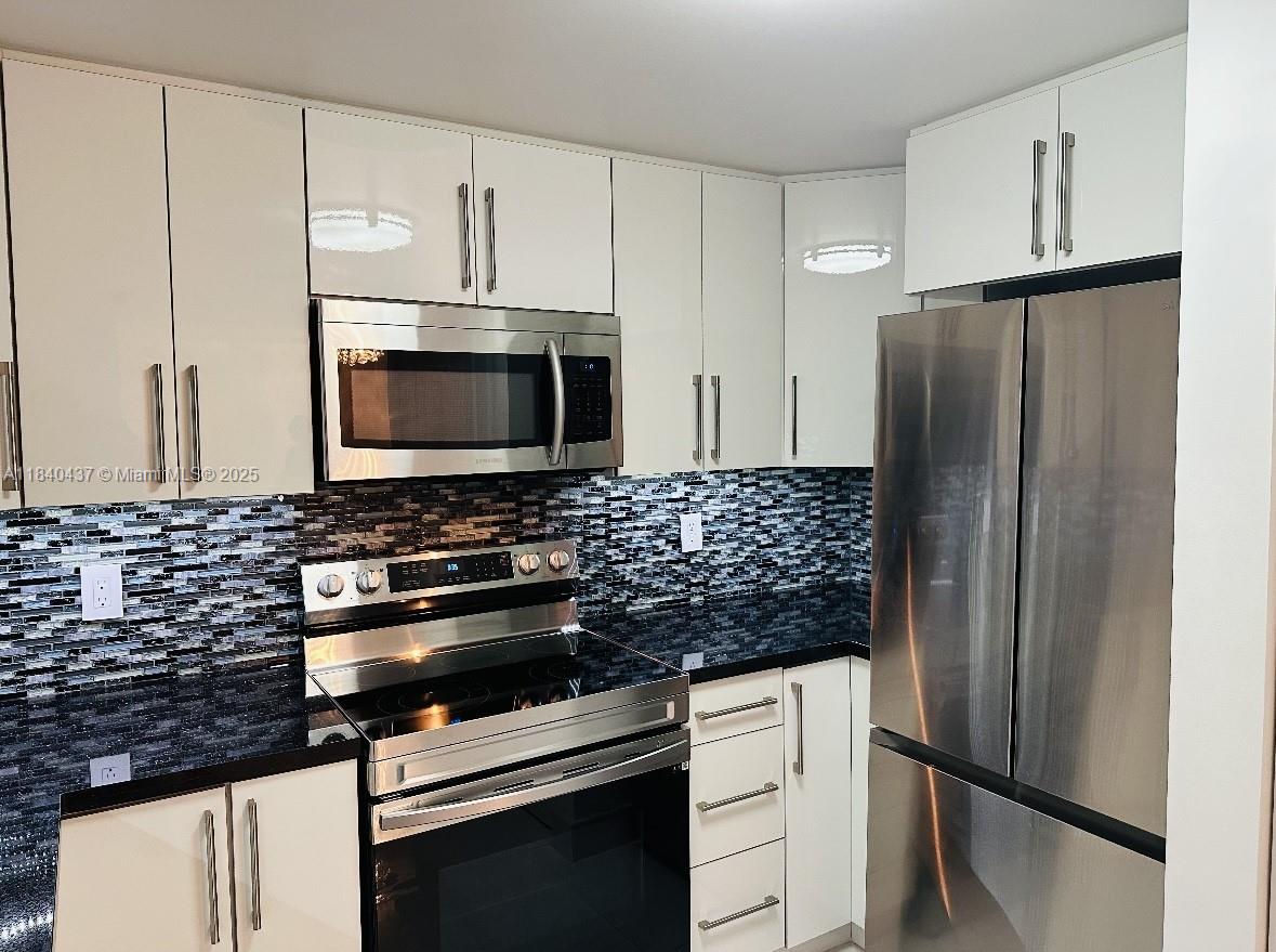 1250 S Miami Ave #3403, Miami FL 33130